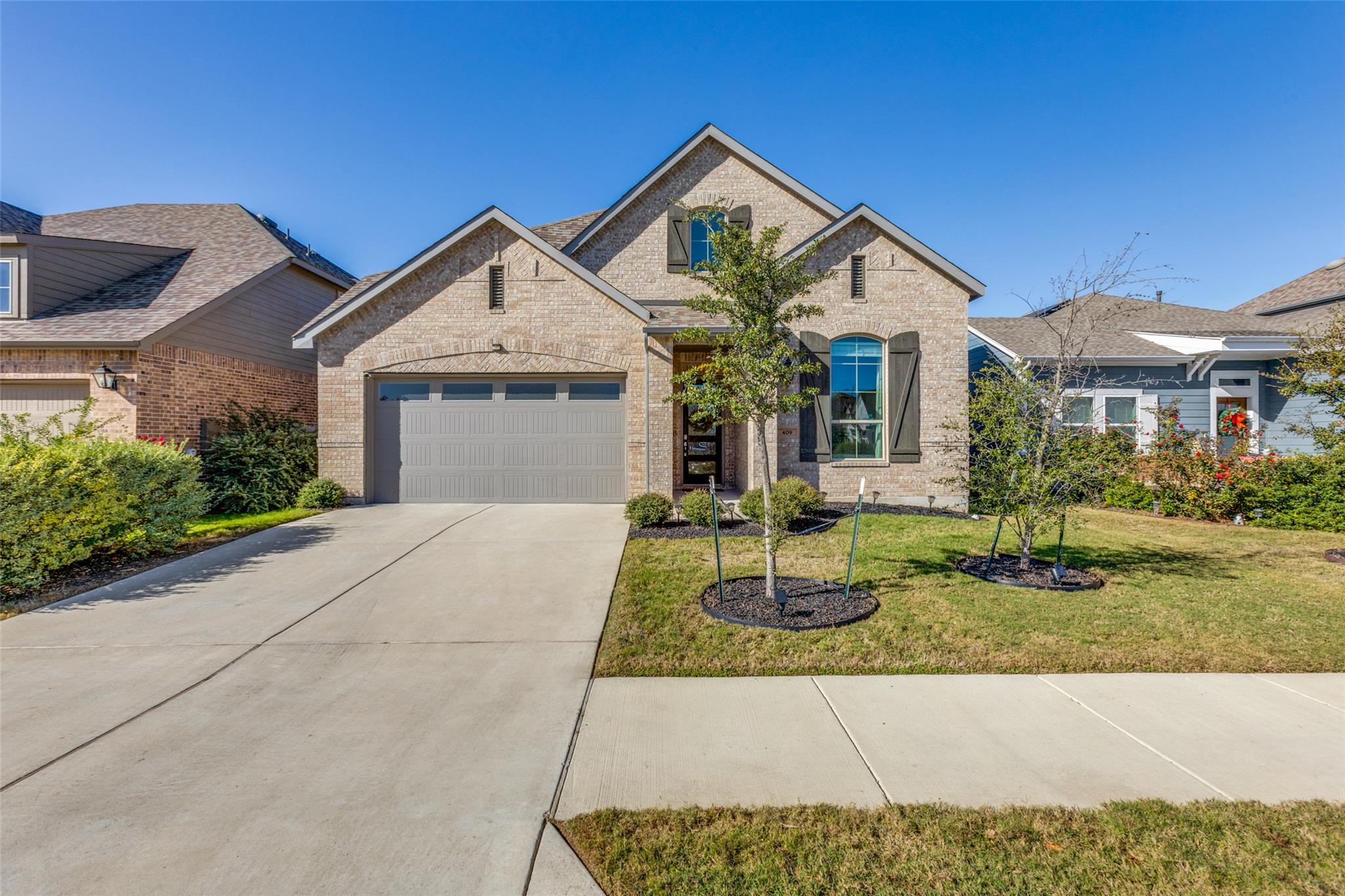 409 Mangold Dr, Hutto, TX 78634