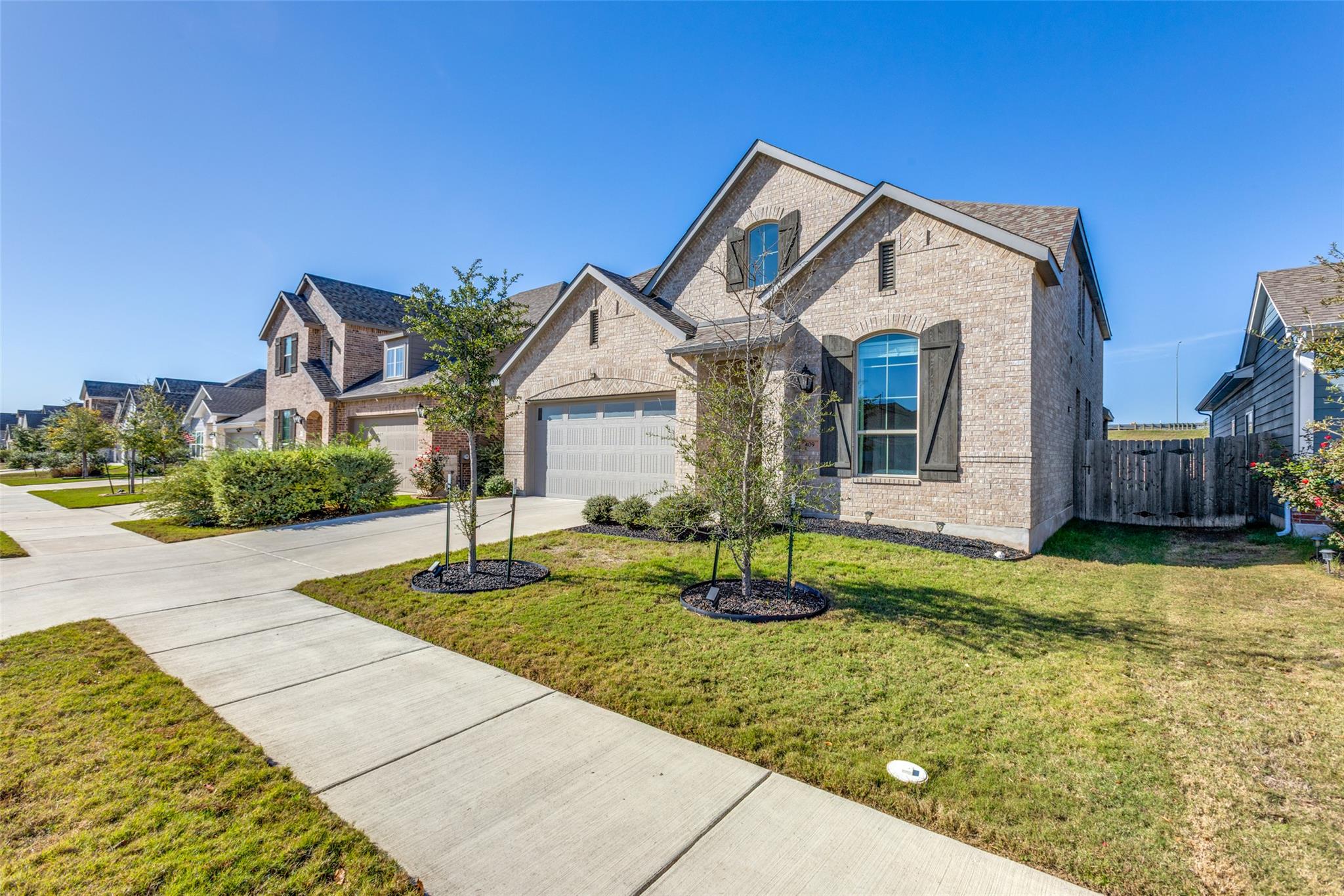 409 Mangold Dr, Hutto, TX 78634