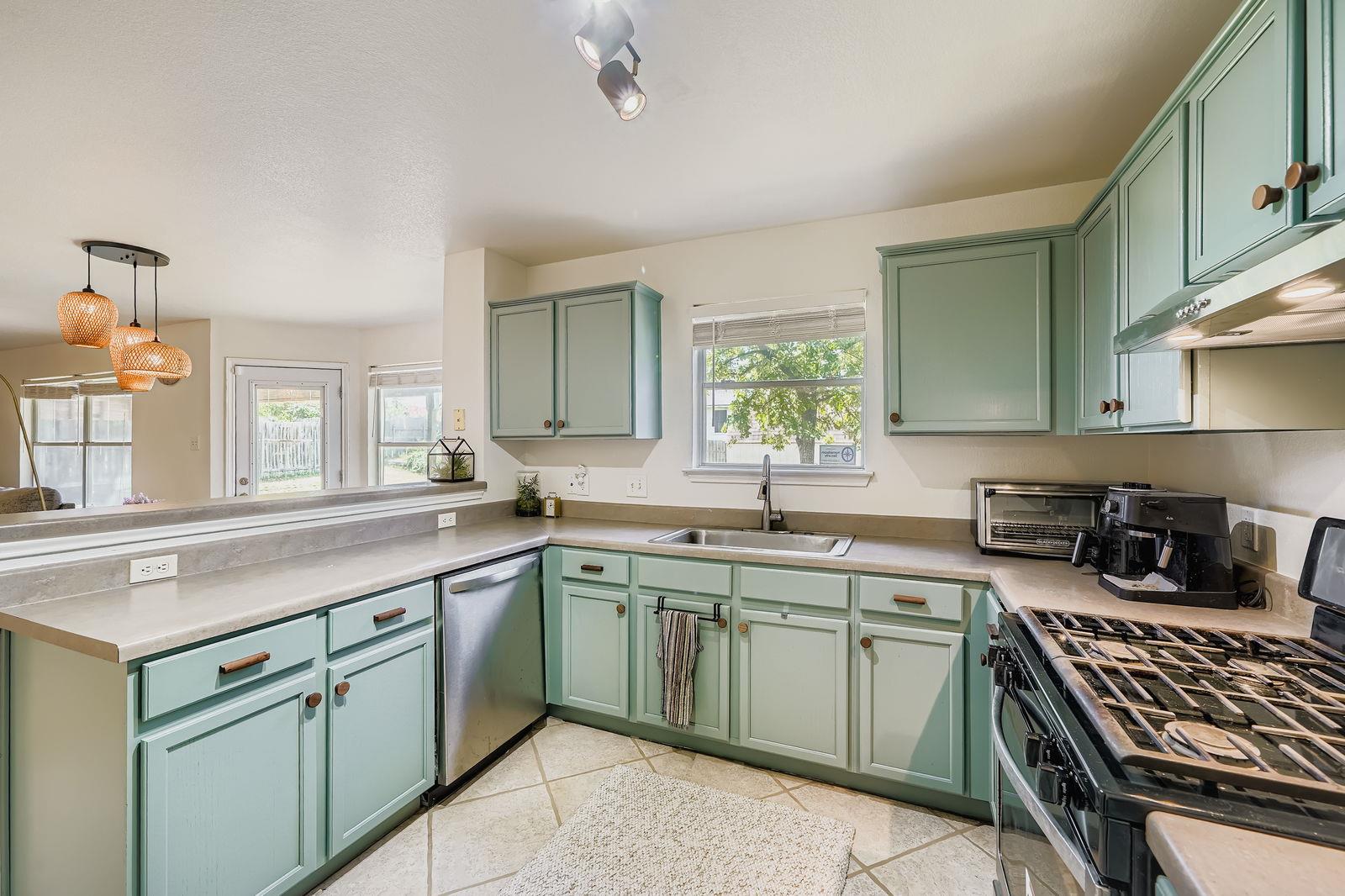 2003 Erika Cv, Round Rock, TX 78664