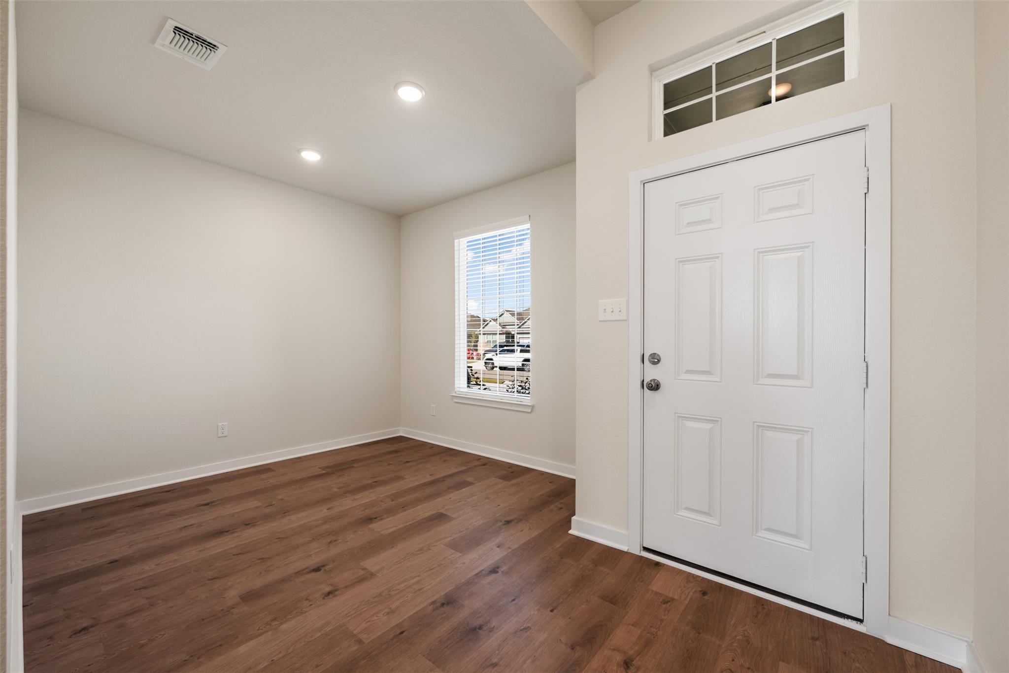 109 Watch Hill, Jarrell, TX 76537