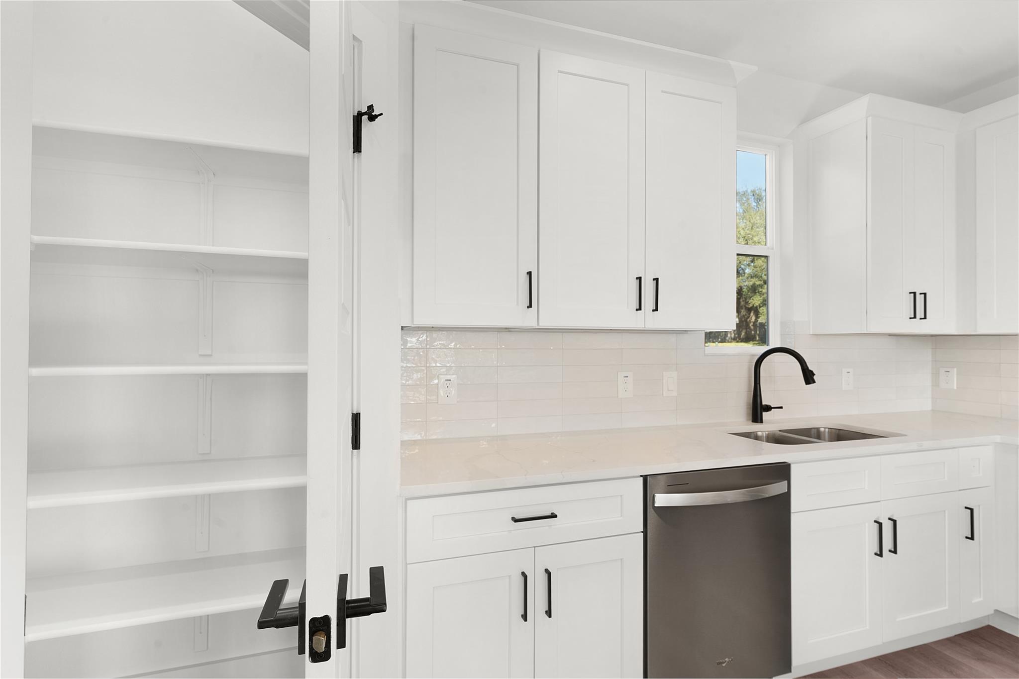 105 Carmen Cv, Burnet, TX 78611