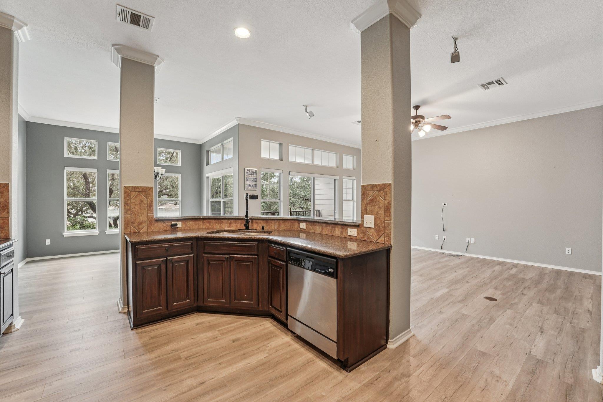 20973 Waterside Dr # 34, Lago Vista, TX 78645