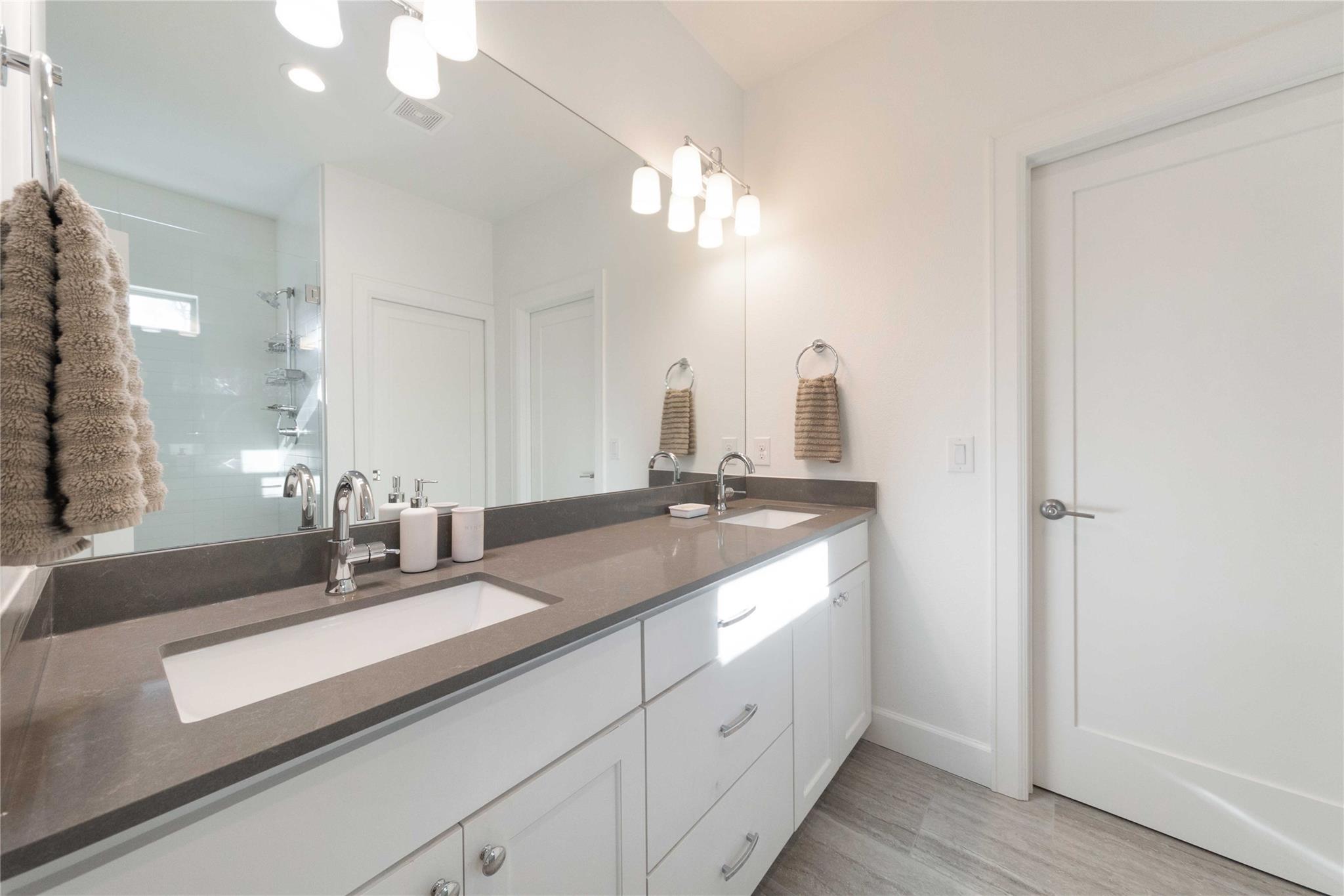 4704 Duval St, Austin, TX 78751