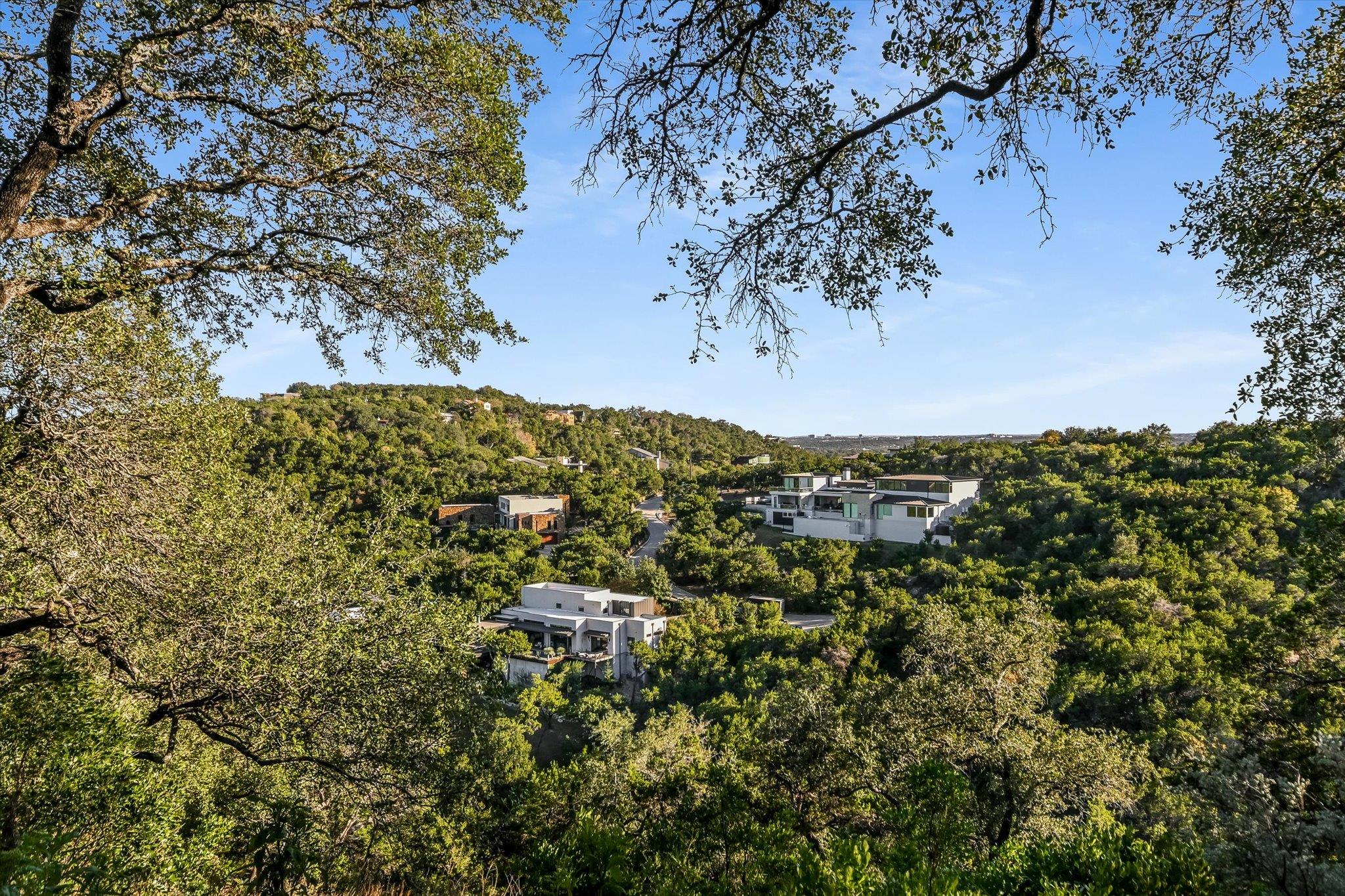 705 Windsong Trl, West Lake Hills, TX 78746