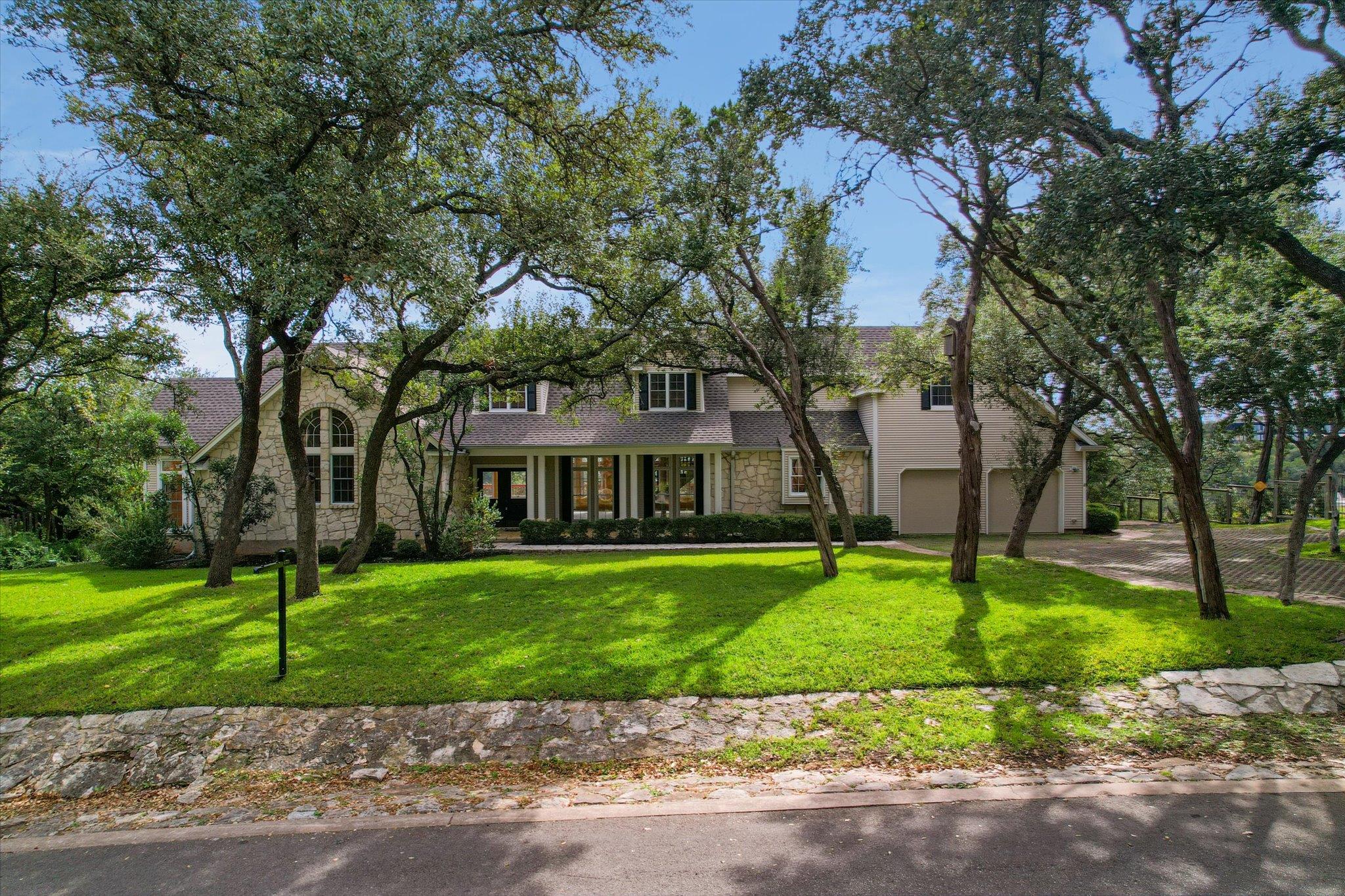 705 Windsong Trl, West Lake Hills, TX 78746