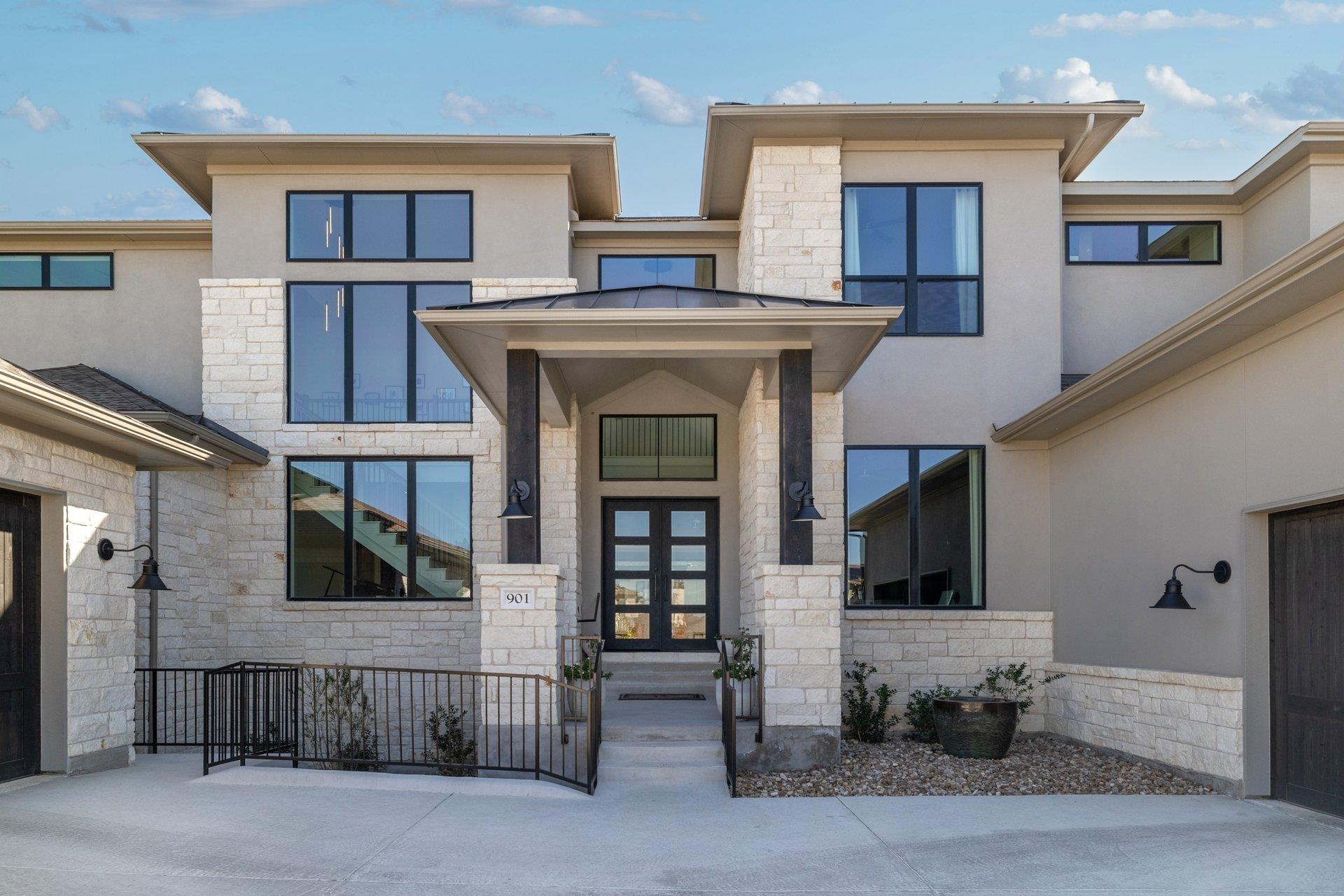 901 Bristol Creek Bnd, Lakeway, TX 78738