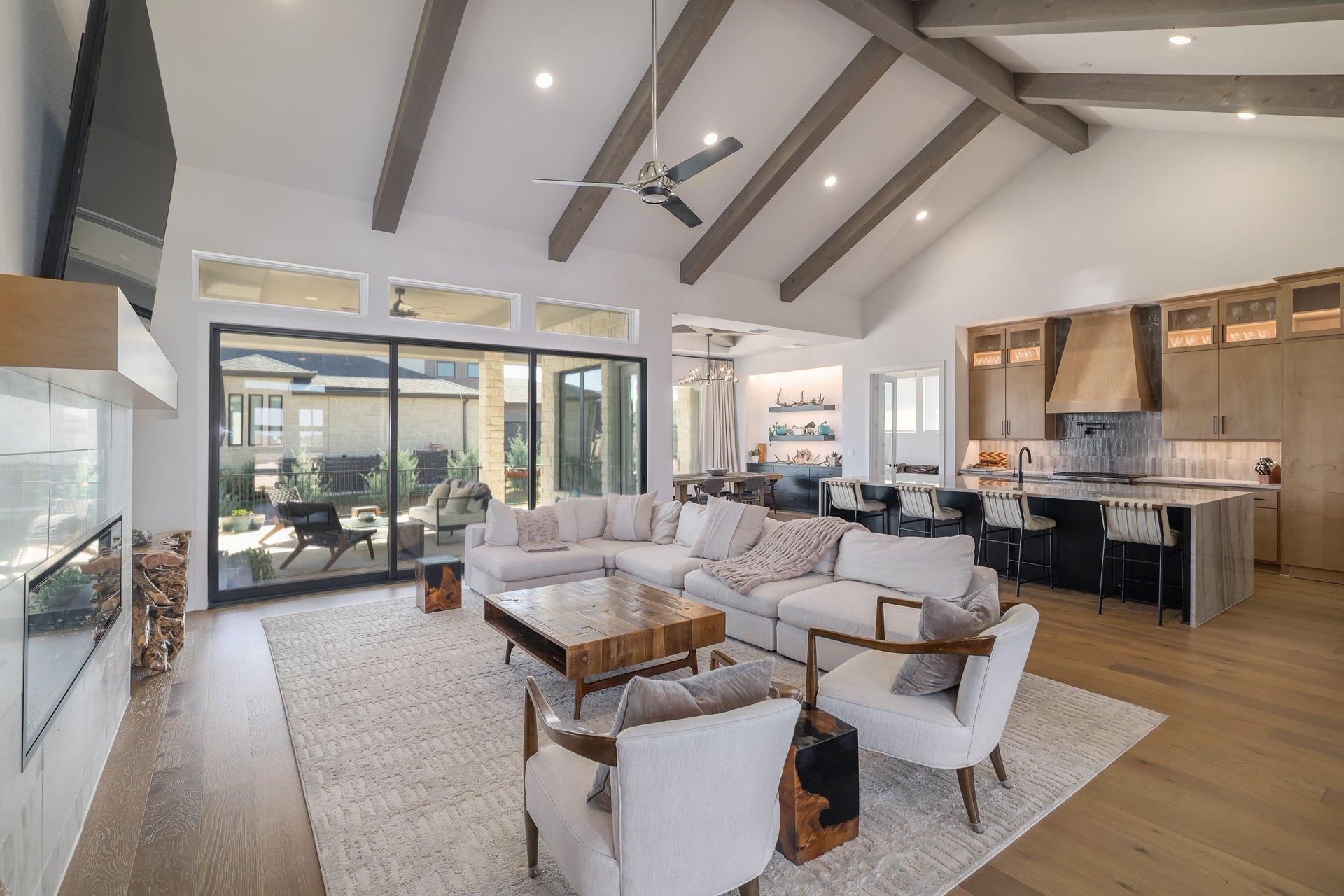 901 Bristol Creek Bnd, Lakeway, TX 78738