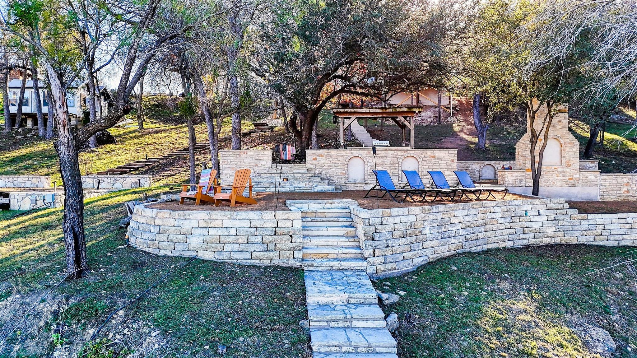 25400 Cove Dr, Spicewood, TX 78669