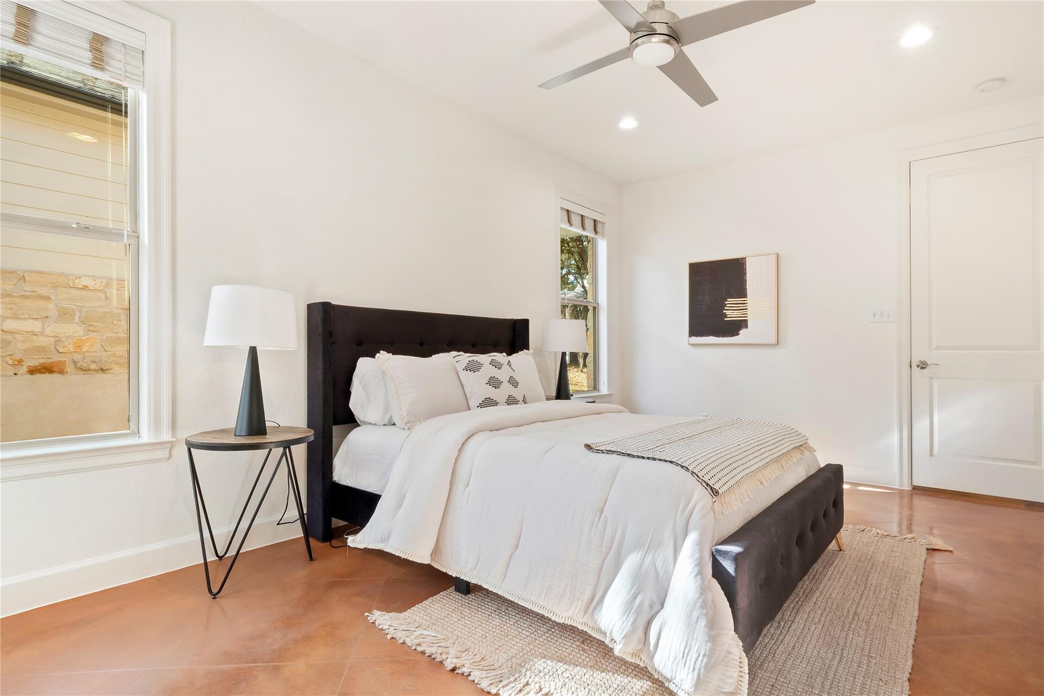 25400 Cove Dr, Spicewood, TX 78669