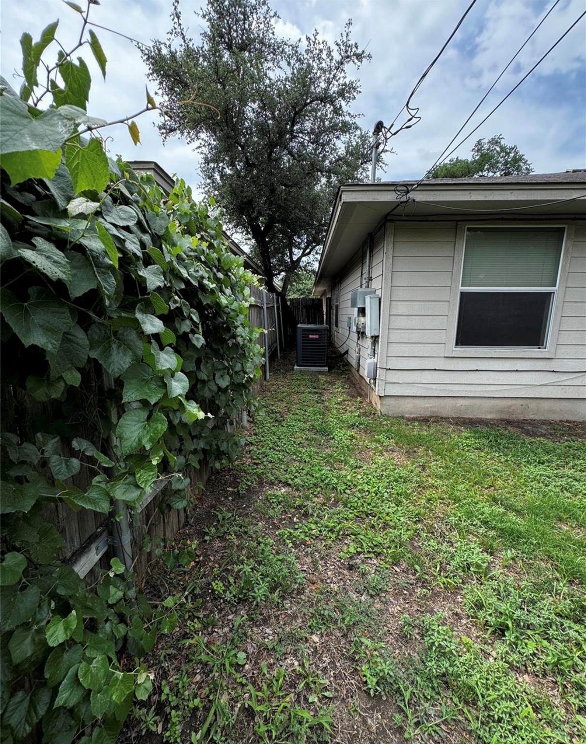 8613 Talyne Chaise Cir # B, Austin, TX 78729