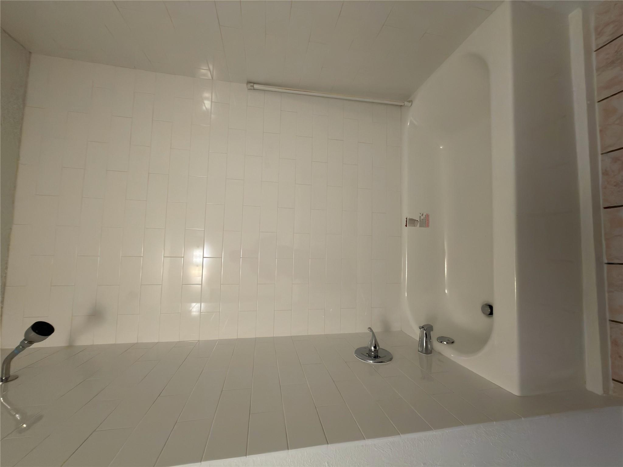 5601 Porsche Ln, Austin, TX 78749