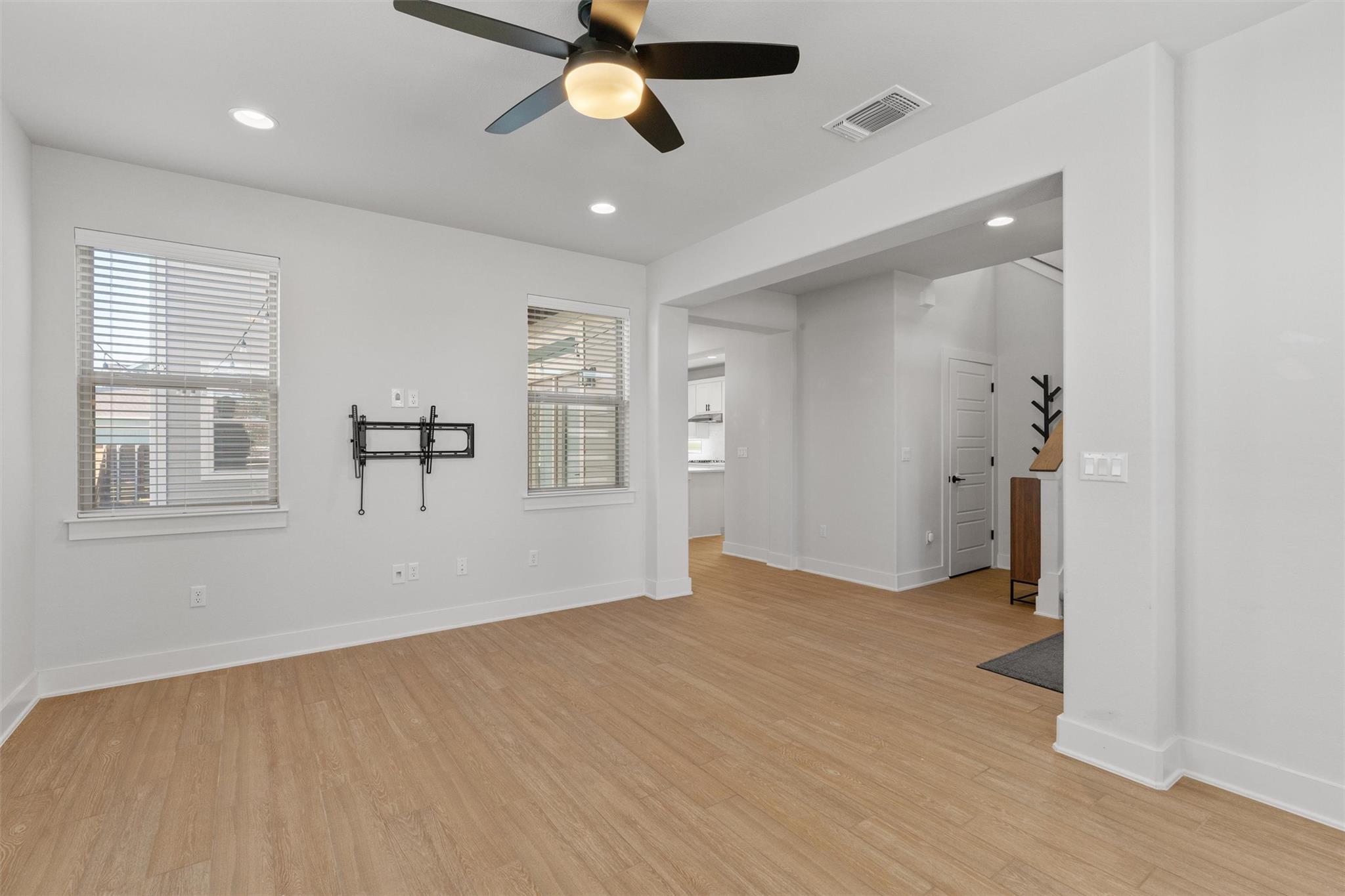 8707 Alderman Dr, Austin, TX 78747