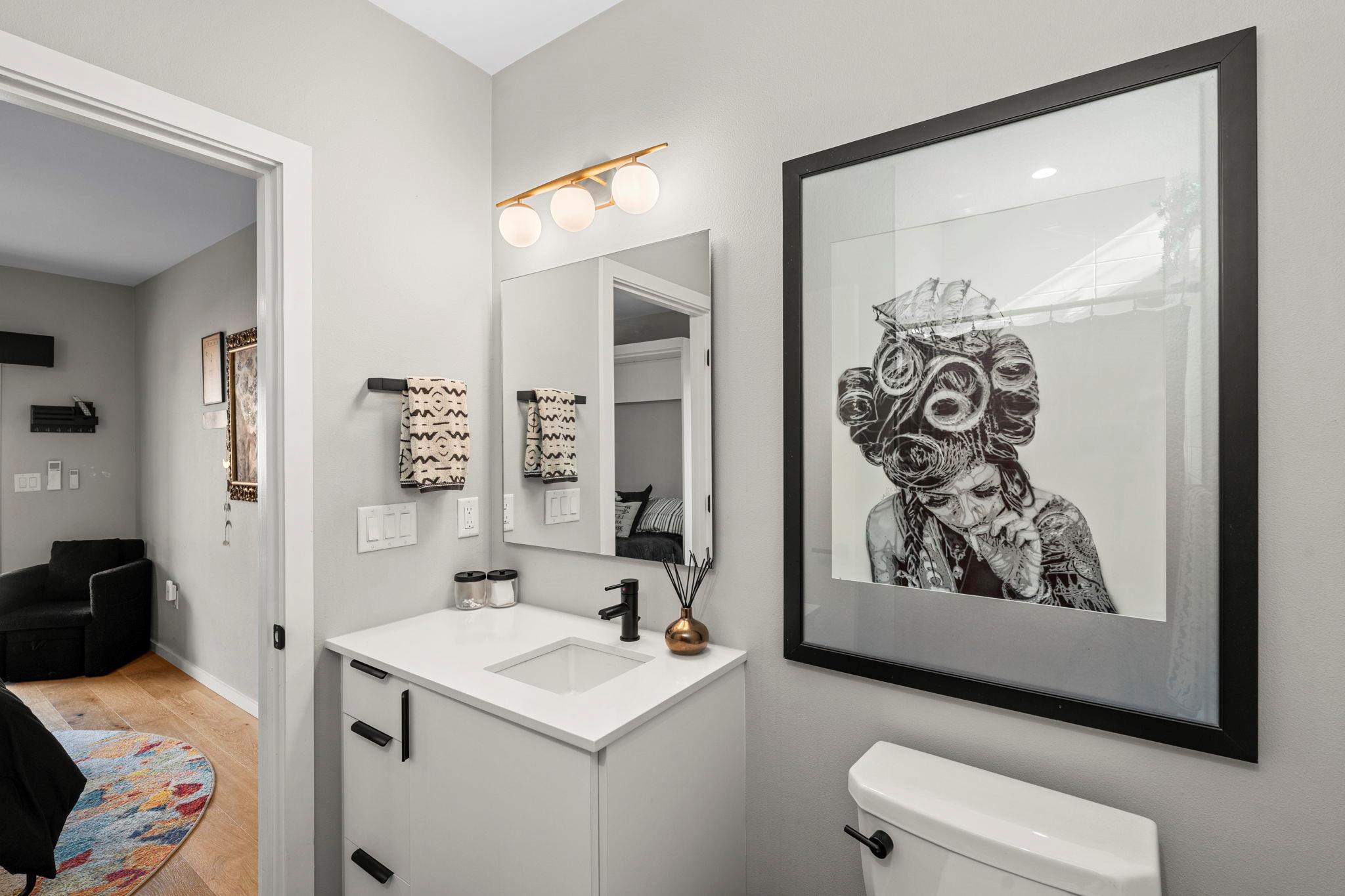 7525 Delafield Ln # B, Austin, TX 78752