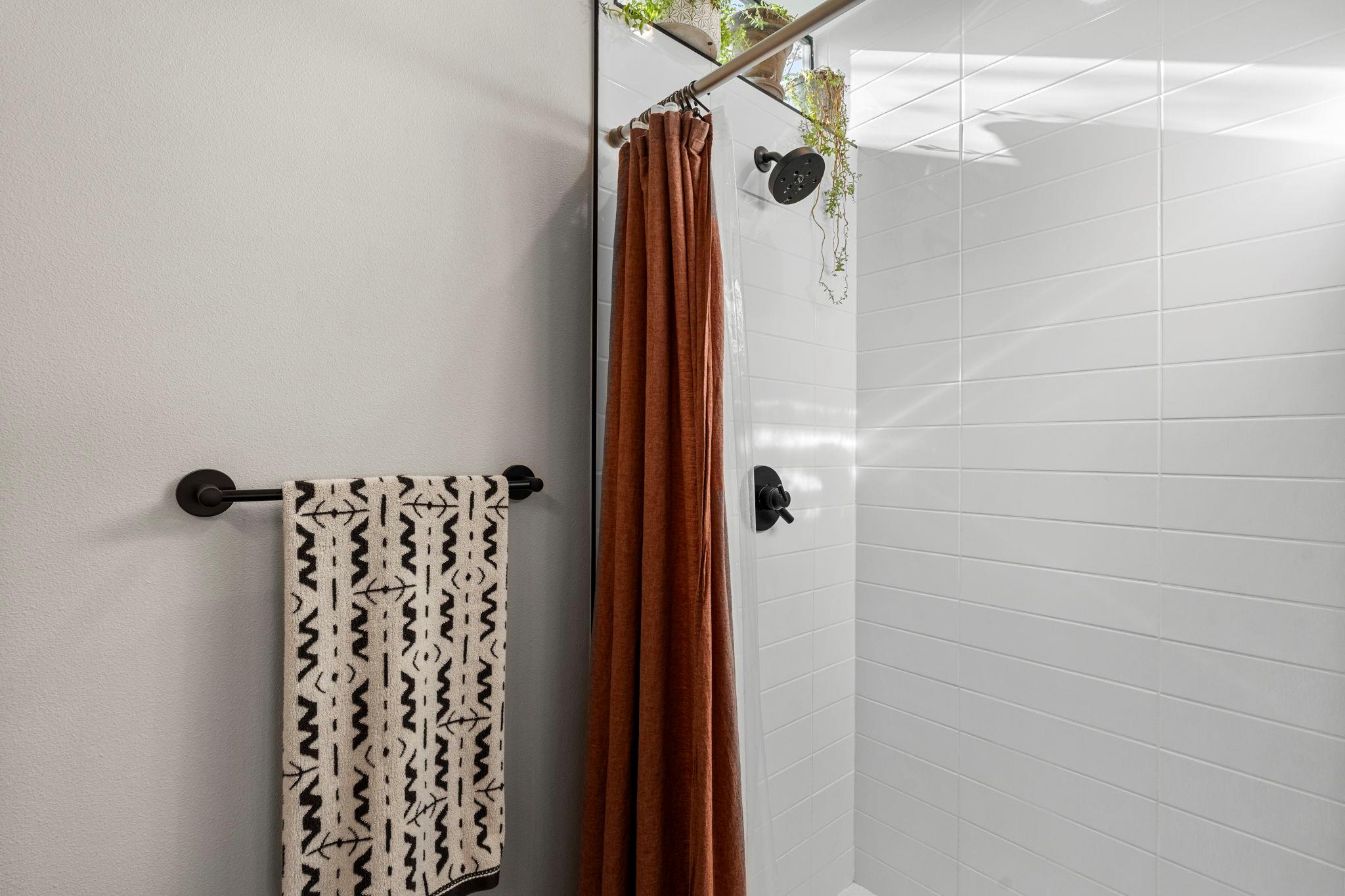 7525 Delafield Ln # B, Austin, TX 78752