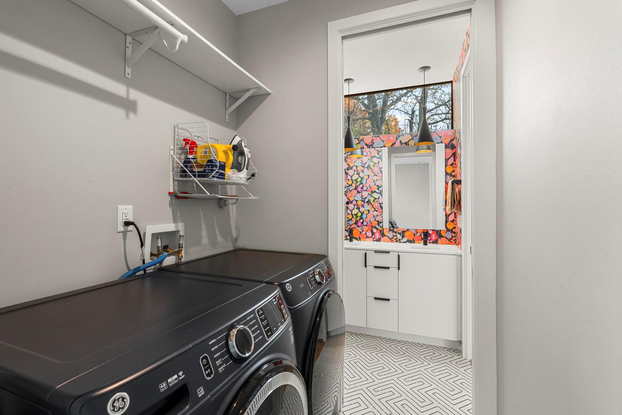 7525 Delafield Ln # B, Austin, TX 78752