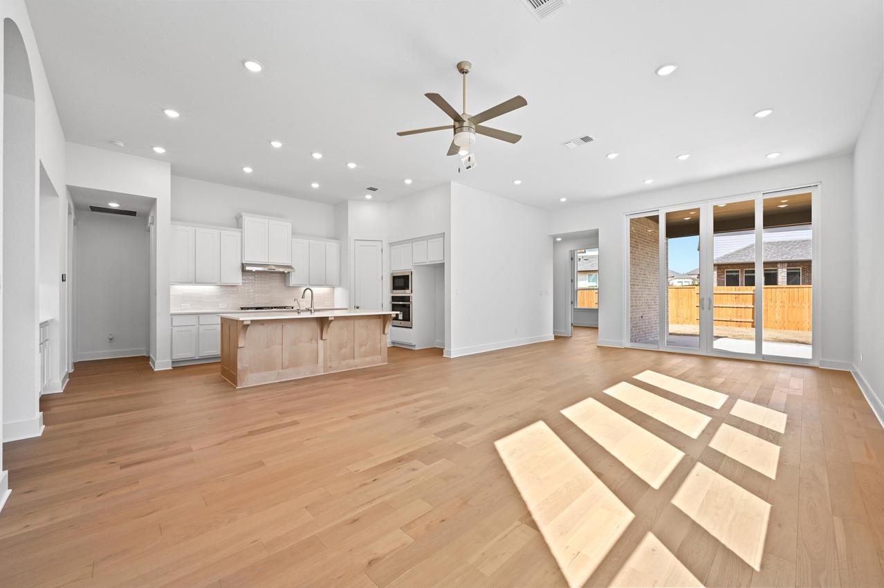 827 Jackson River Loop, Kyle, TX 78640