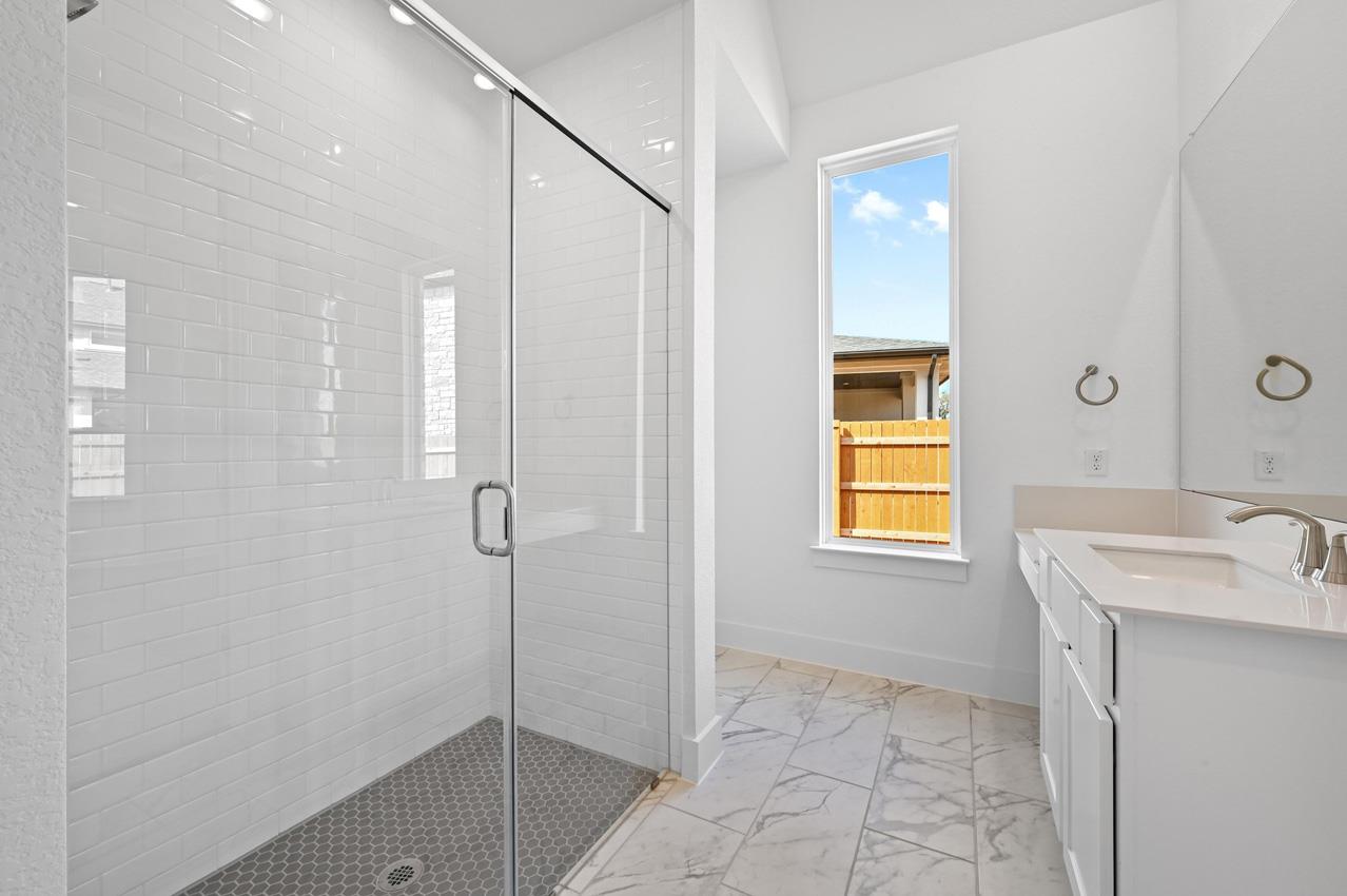 827 Jackson River Loop, Kyle, TX 78640