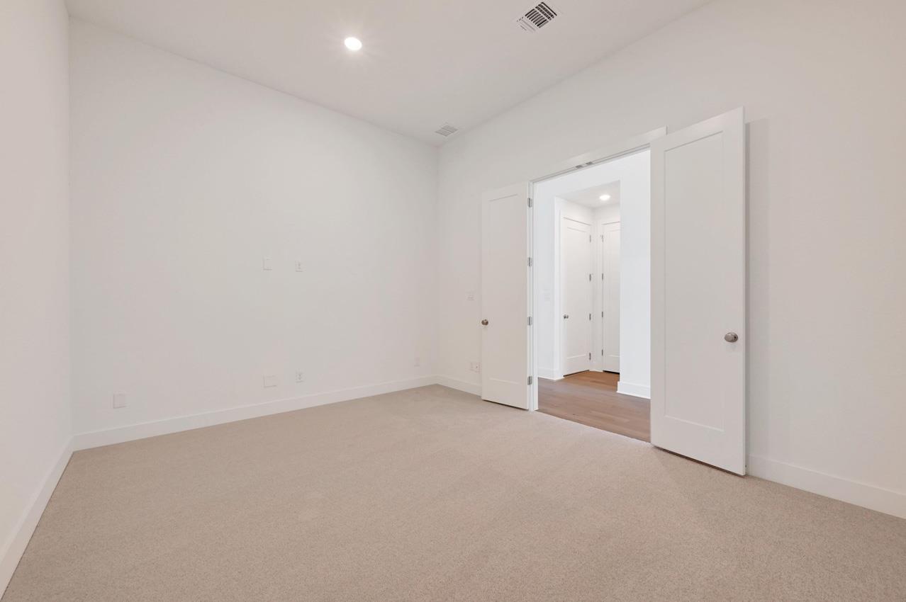 827 Jackson River Loop, Kyle, TX 78640