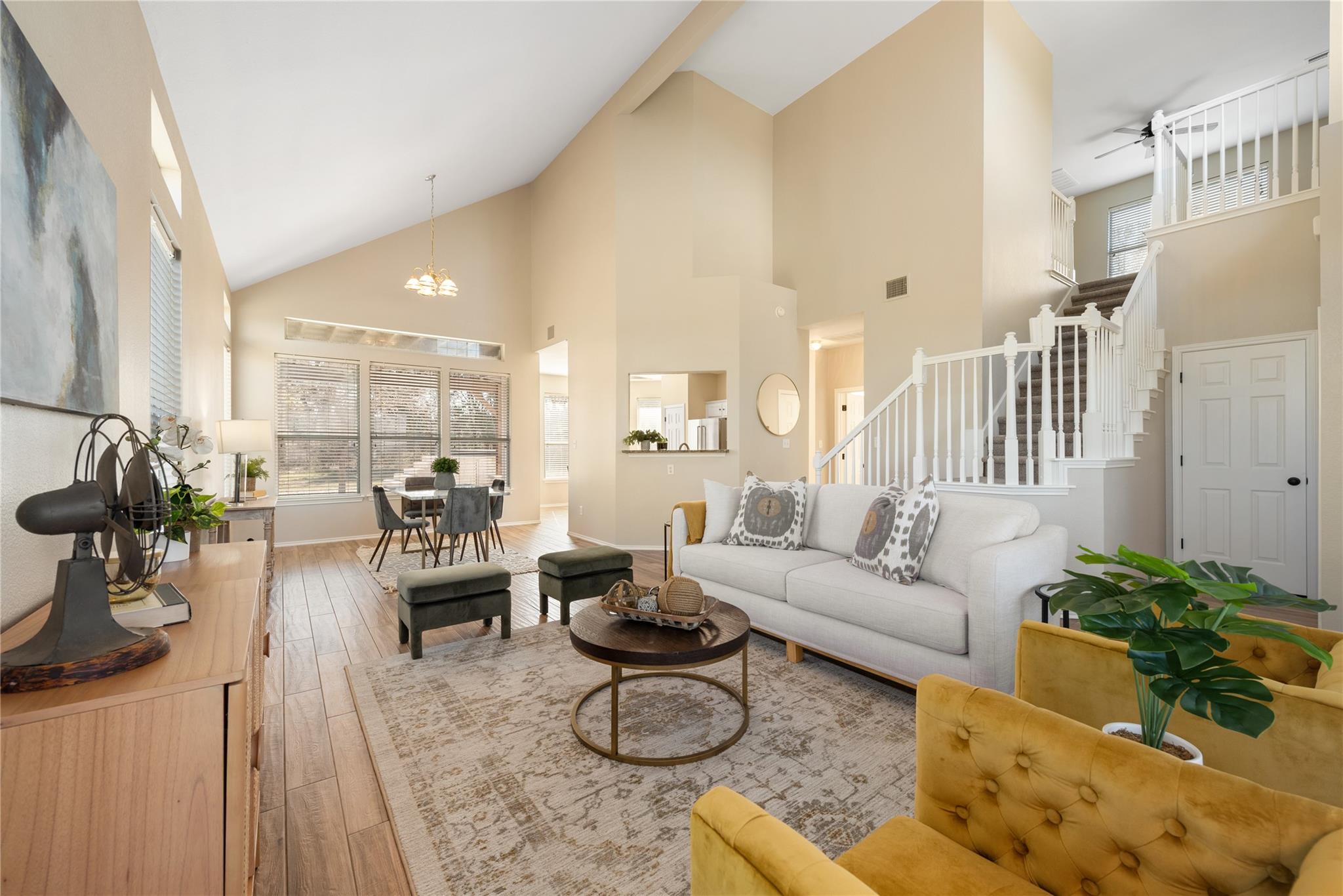 207 Wesley Ridge Dr, Spicewood, TX 78669