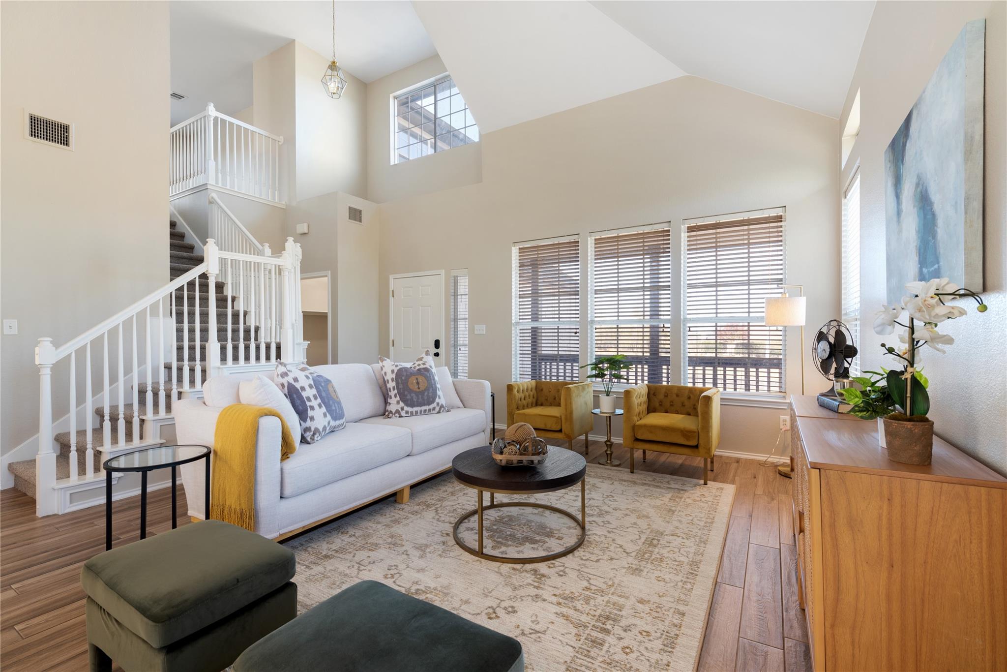 207 Wesley Ridge Dr, Spicewood, TX 78669