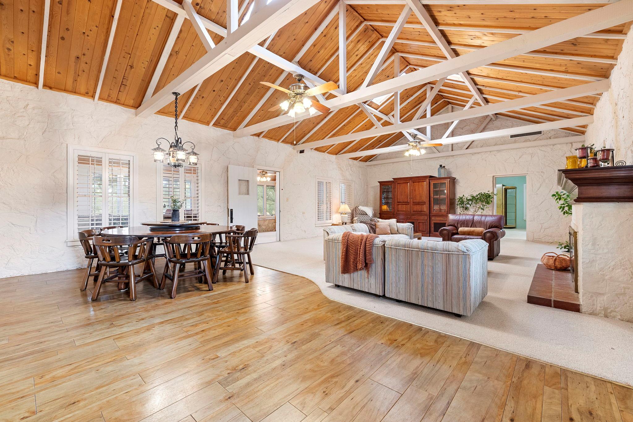 315 Flying R Ranch Rd, Spring Branch, TX 78070