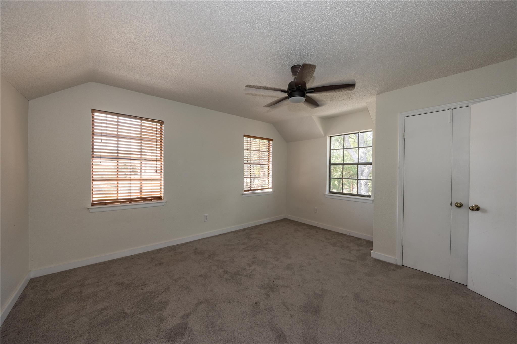 39 La Buena Vista Dr, Wimberley, TX 78676