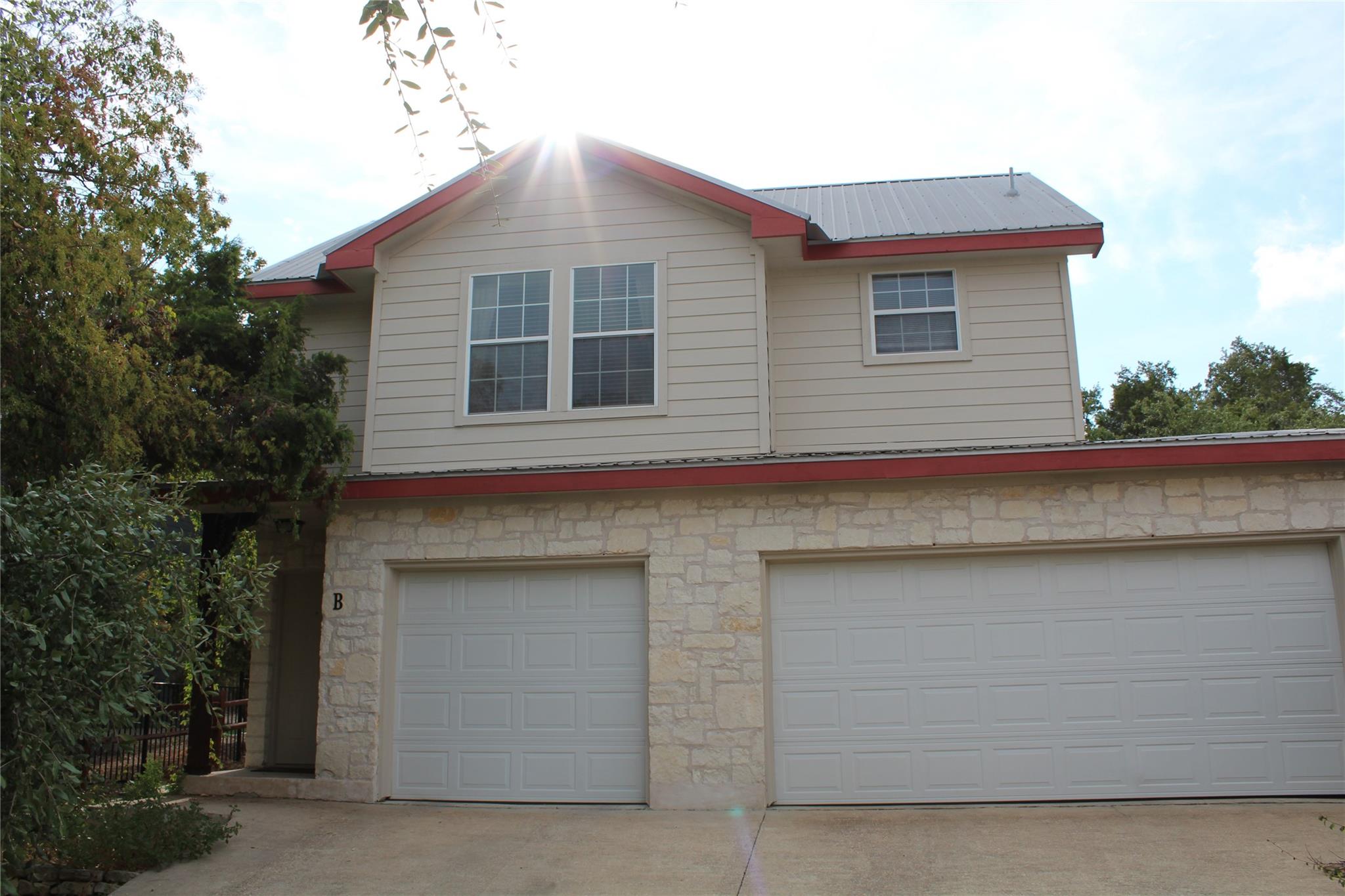 107 S Laurelwood Dr # B, Austin, TX 78733