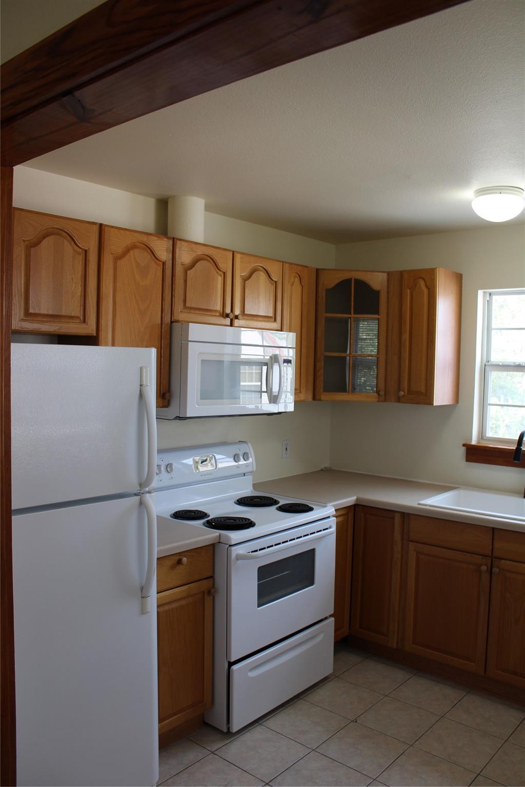 107 S Laurelwood Dr # B, Austin, TX 78733