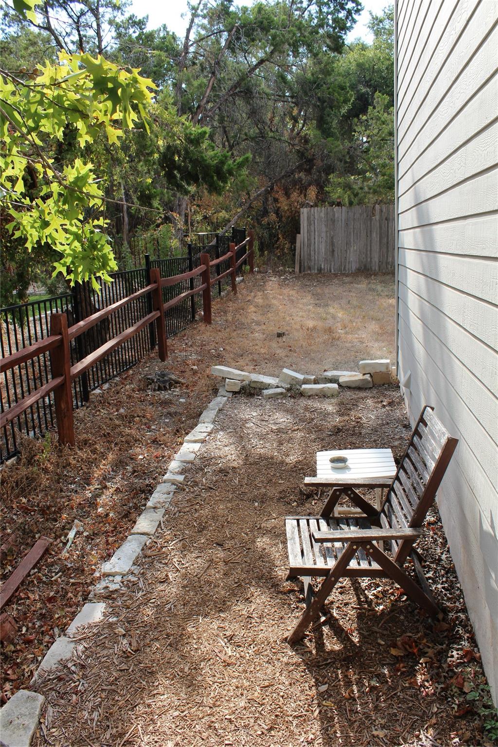 107 S Laurelwood Dr # B, Austin, TX 78733