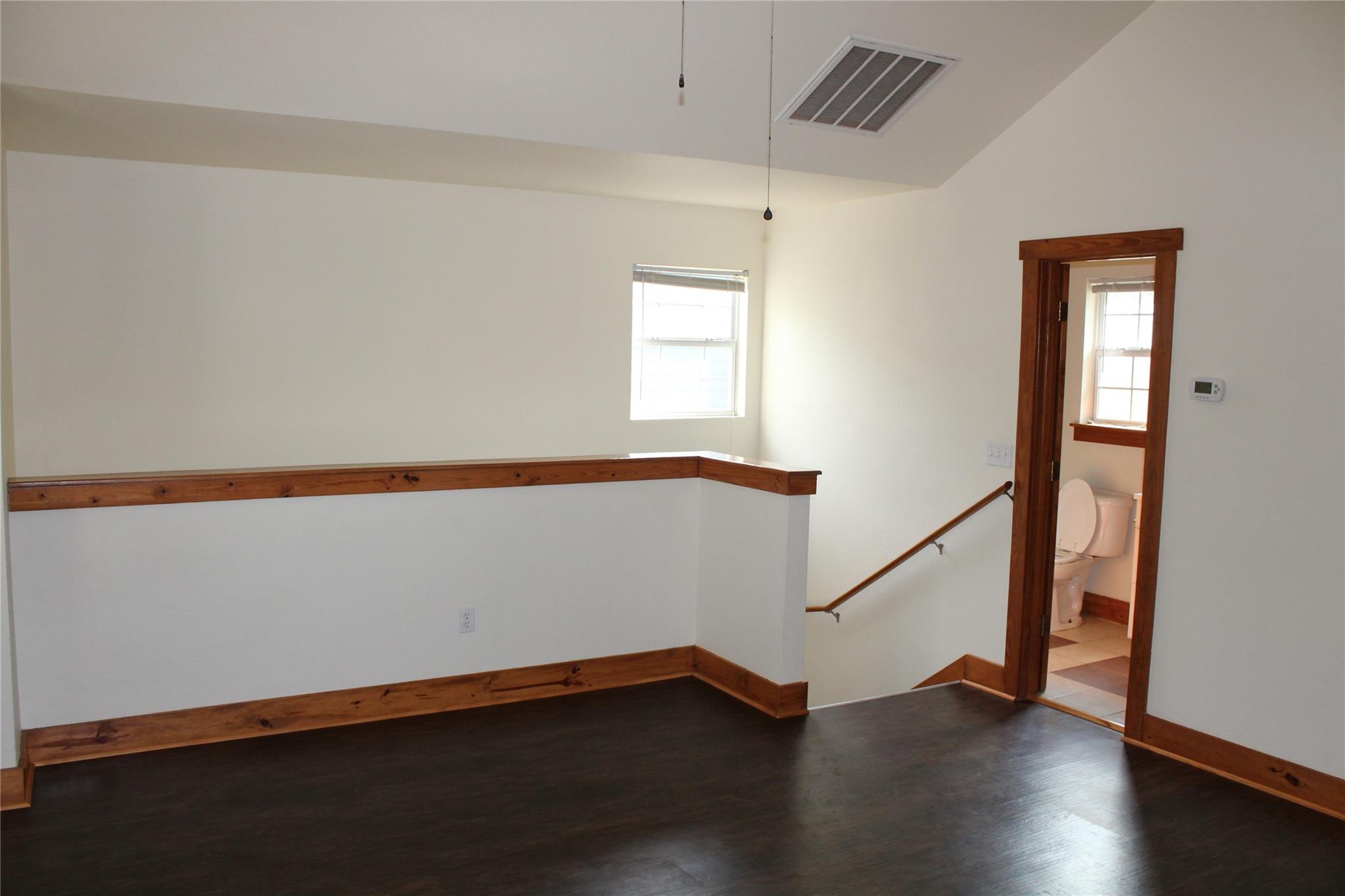 107 S Laurelwood Dr # B, Austin, TX 78733