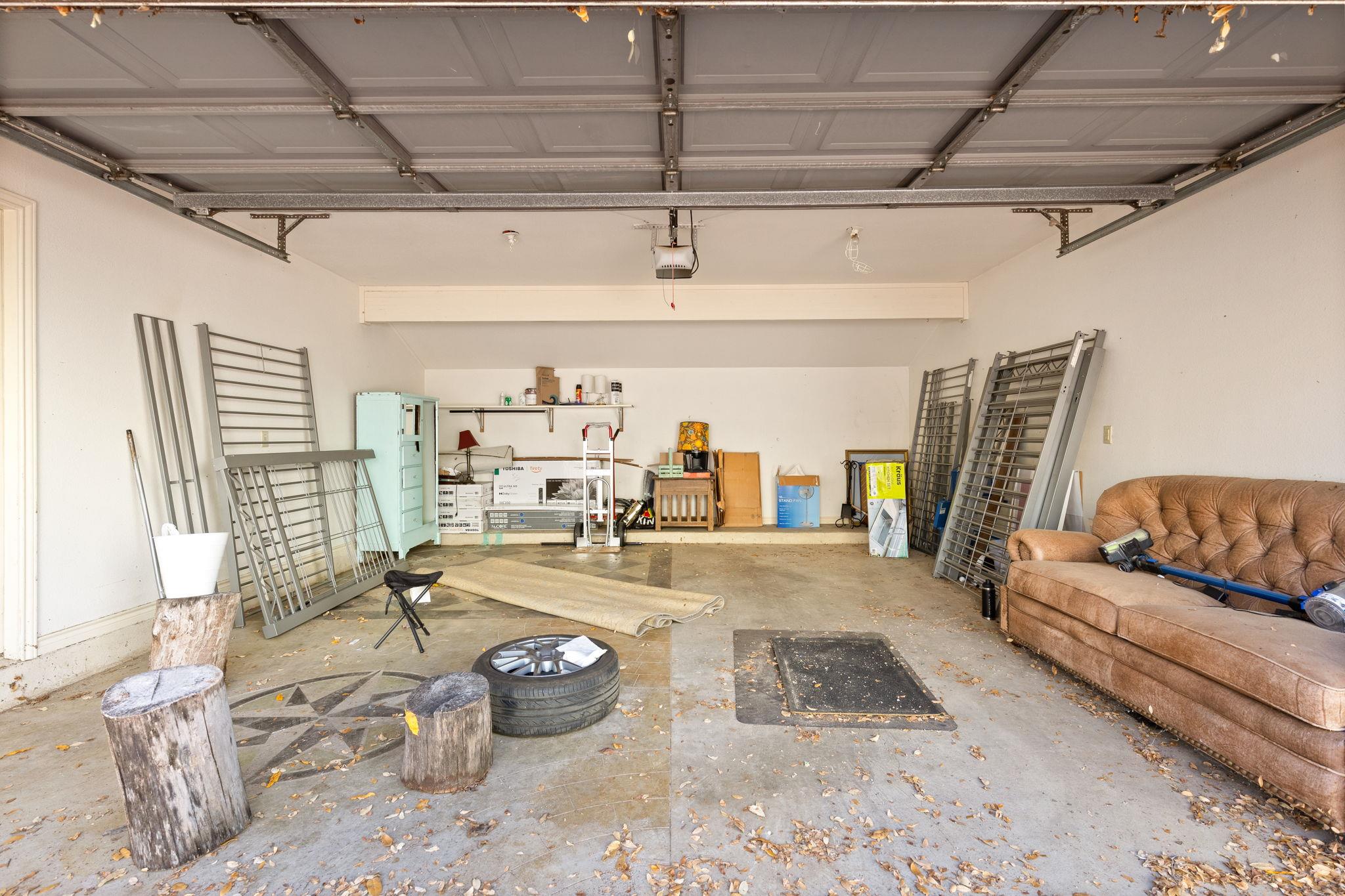 1 Crystal Springs Court Ct # H, The Hills, TX 78738