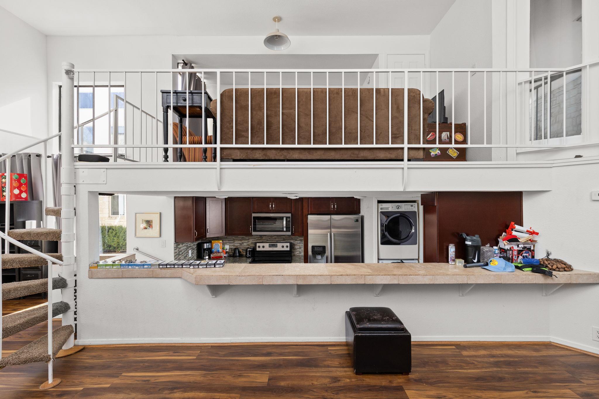 1 Crystal Springs Court Ct # H, The Hills, TX 78738