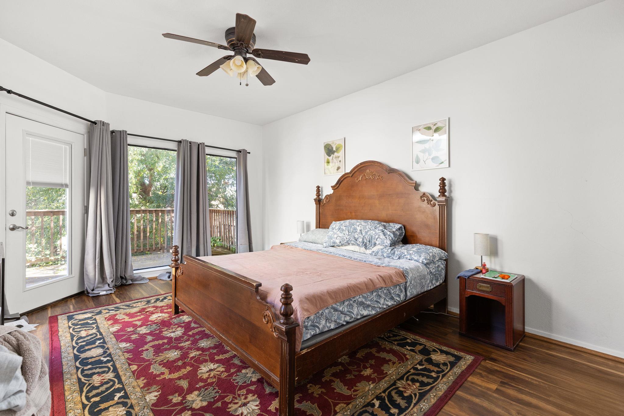 1 Crystal Springs Court Ct # H, The Hills, TX 78738