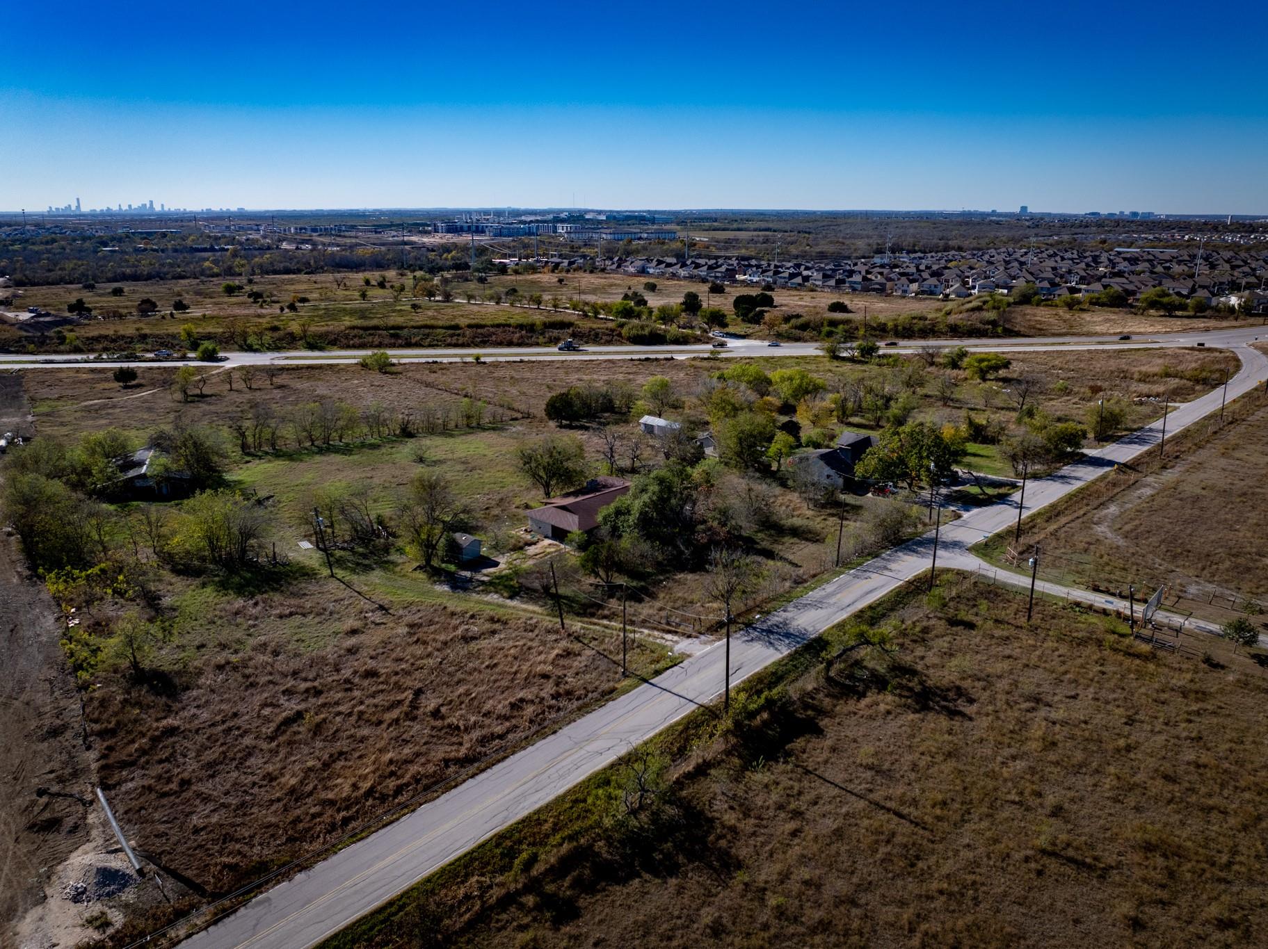 5307 Gregg Ln, Manor, TX 78653