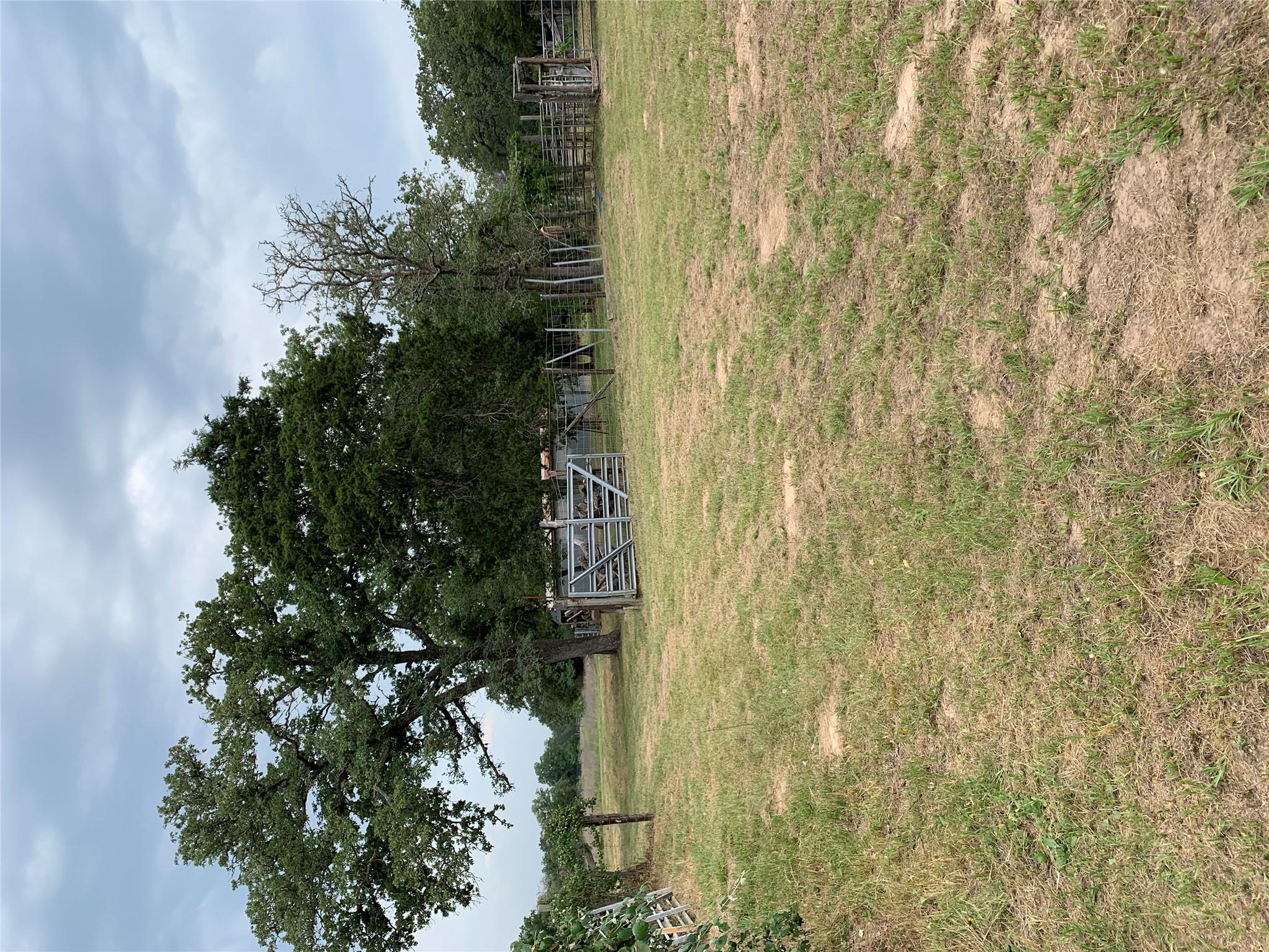 276 Ott Rd, Rosanky, TX 78953