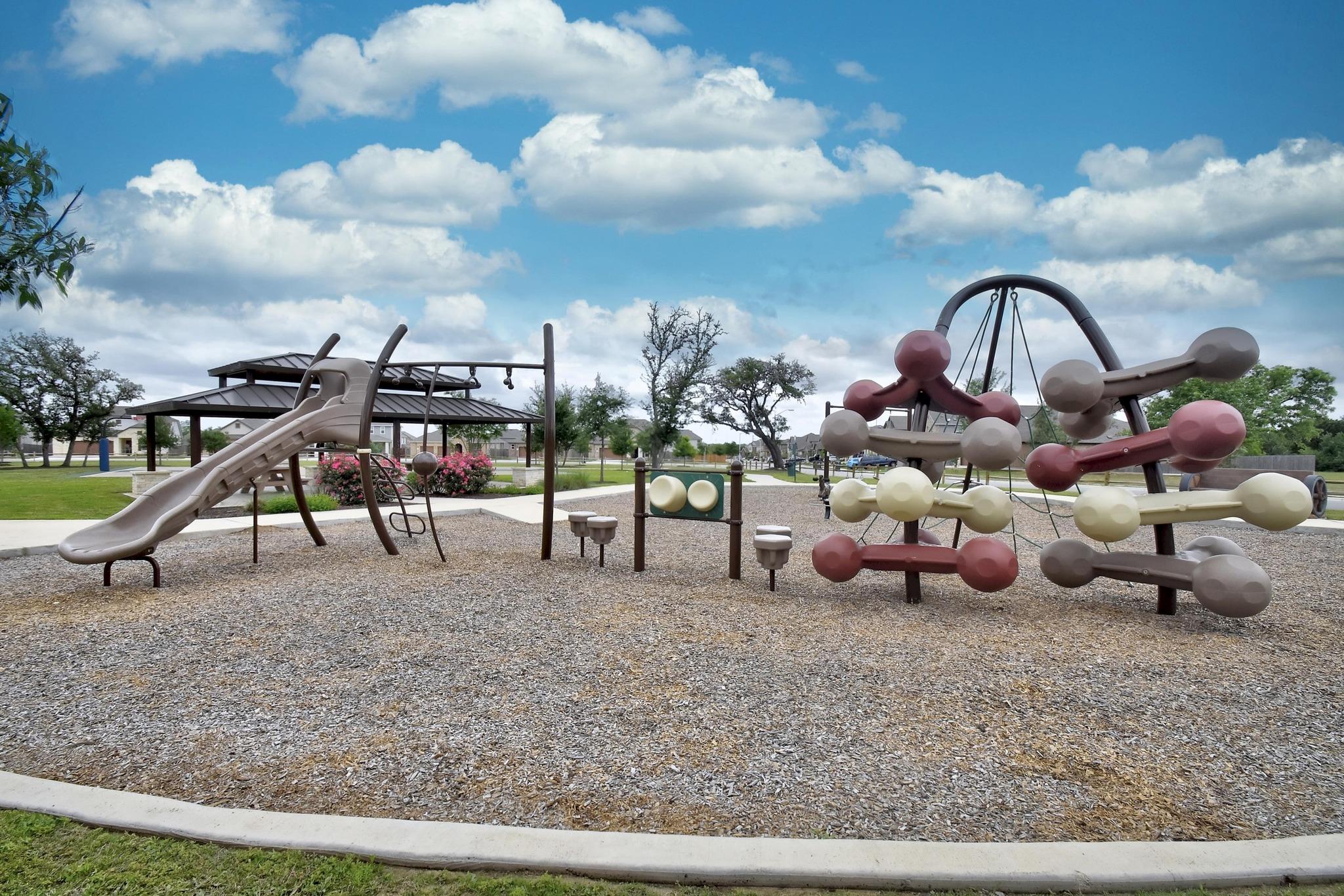 121 Kennicott Dr, Kyle, TX 78640