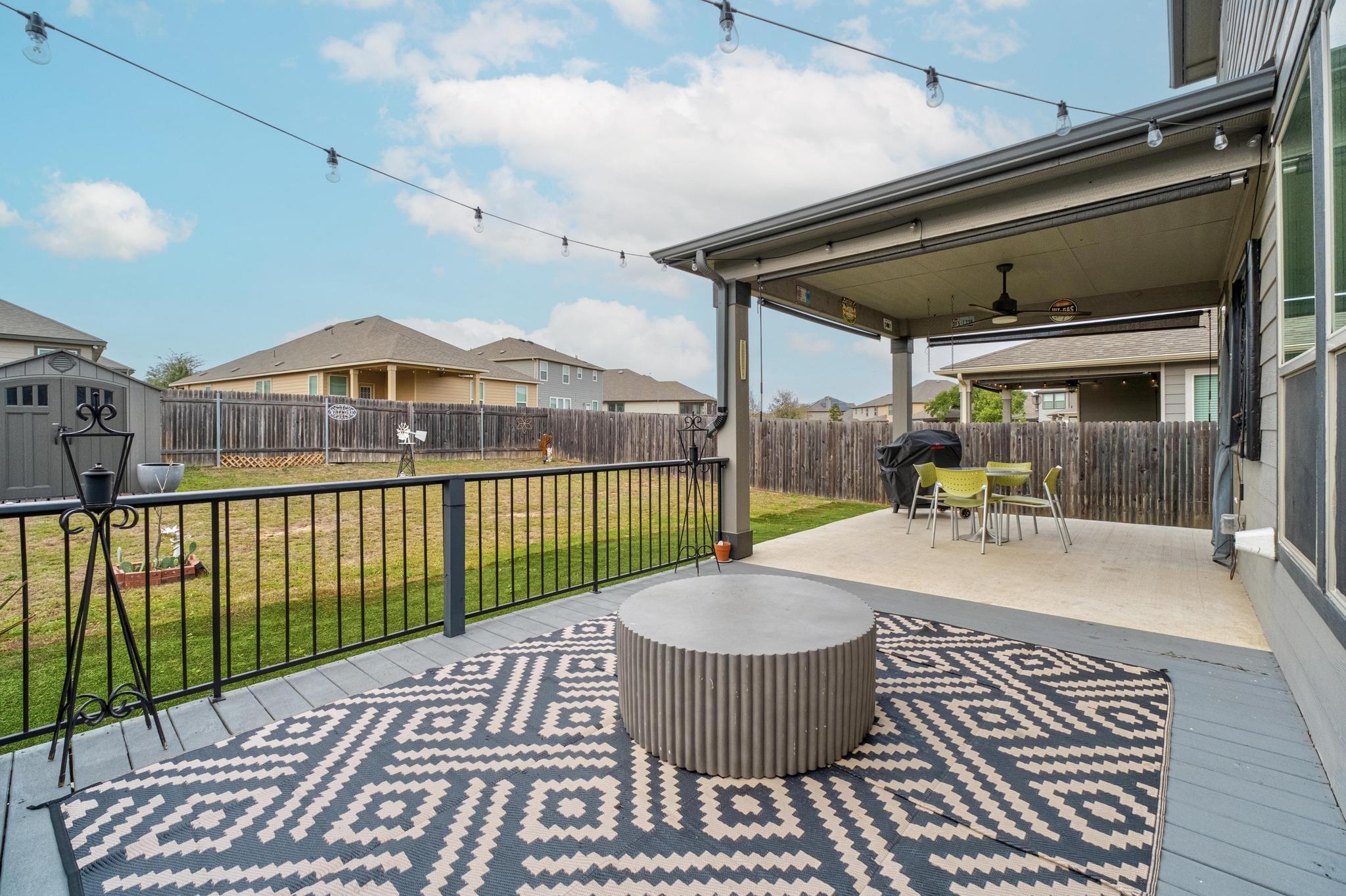 121 Kennicott Dr, Kyle, TX 78640