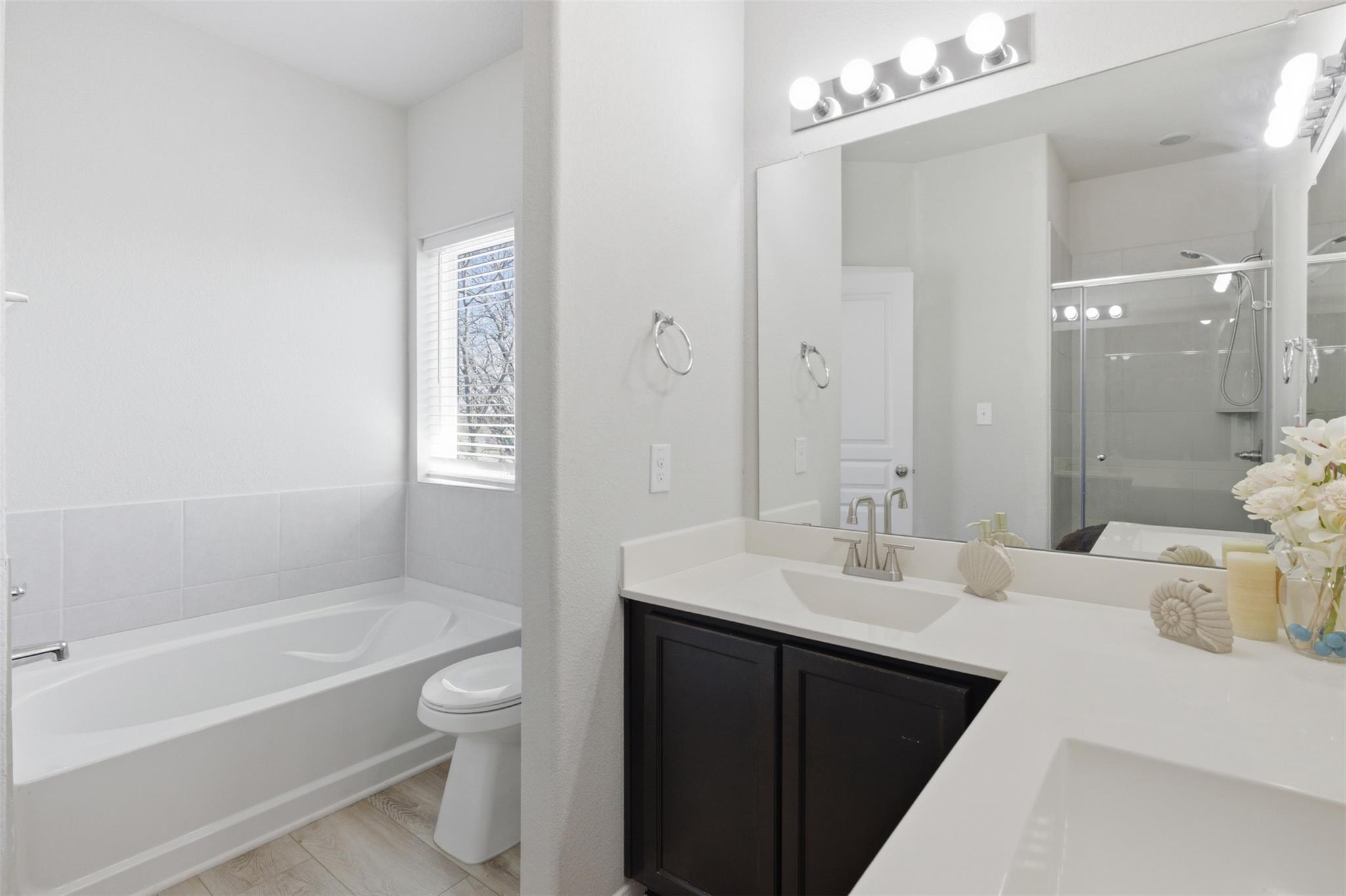 480 Waterloo Dr, Kyle, TX 78640