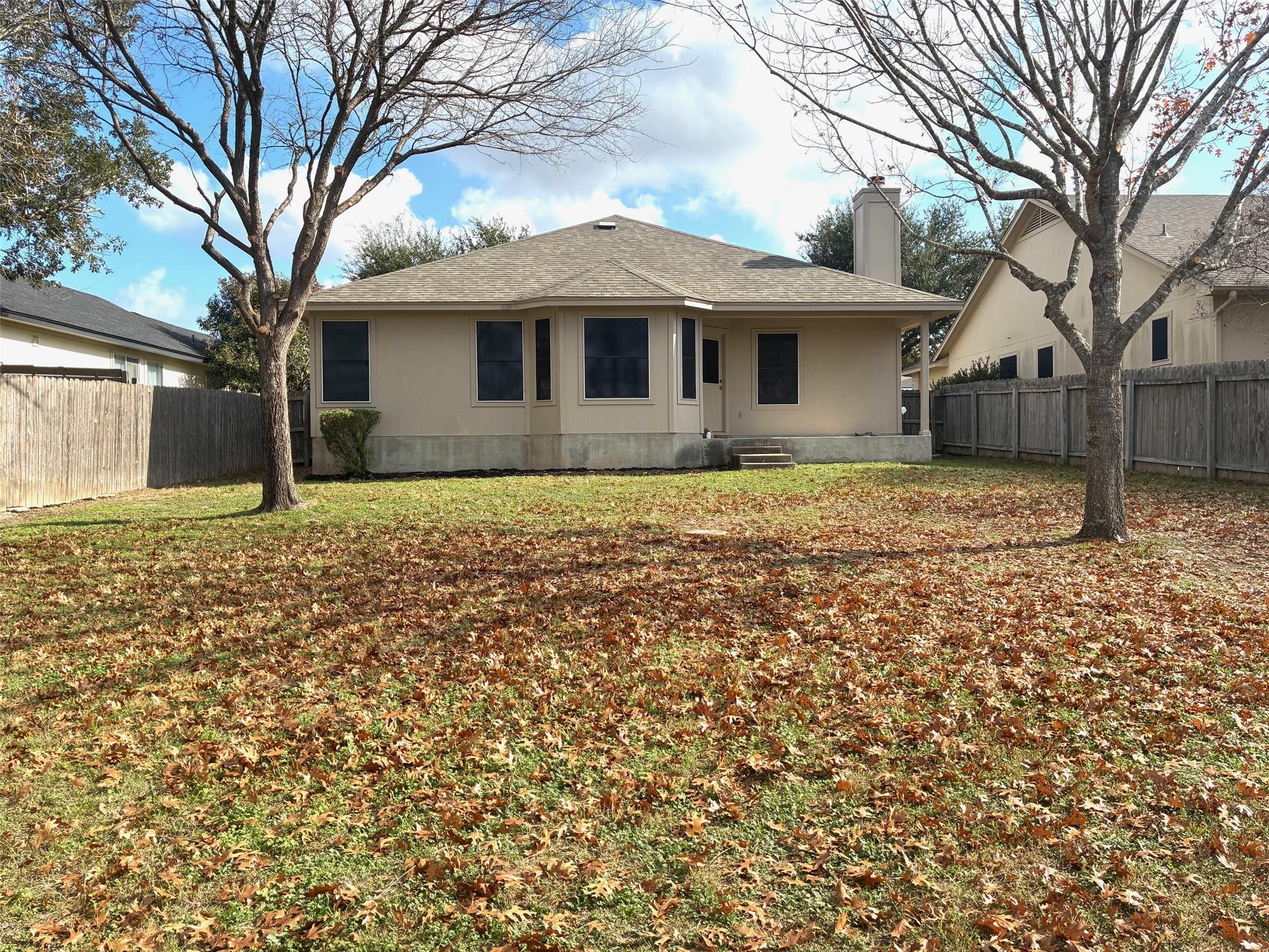 307 LAKEMONT Dr, Hutto, TX 78634