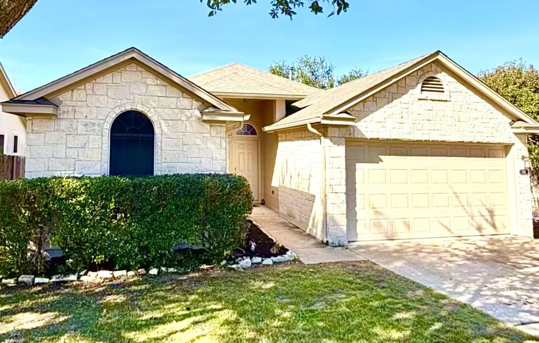 307 LAKEMONT Dr, Hutto, TX 78634