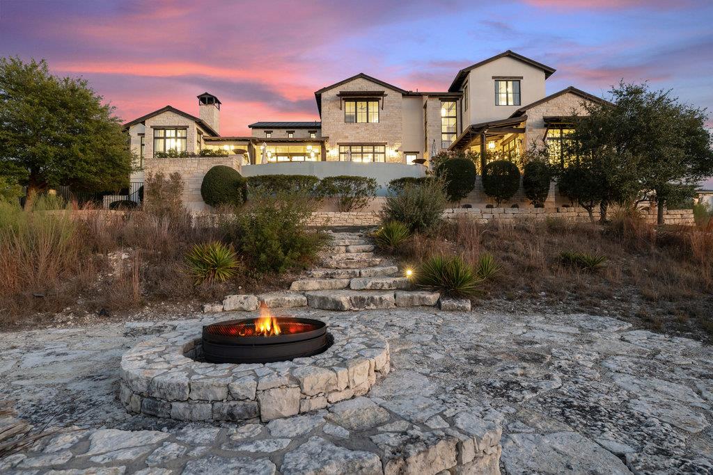 12625 Maidenhair Ln # 27, Bee Cave, TX 78738