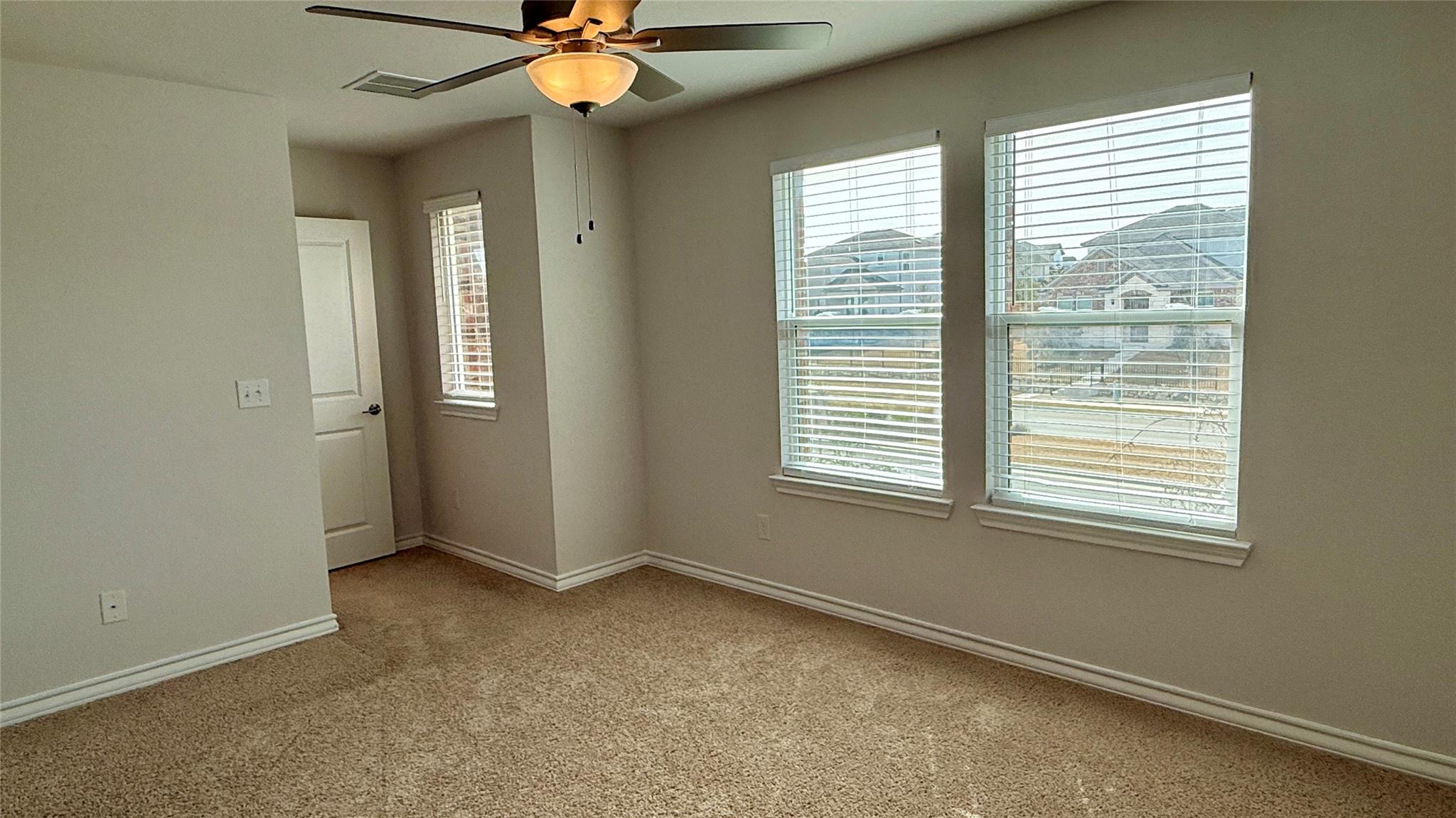 712 Long Run, Liberty Hill, TX 78642