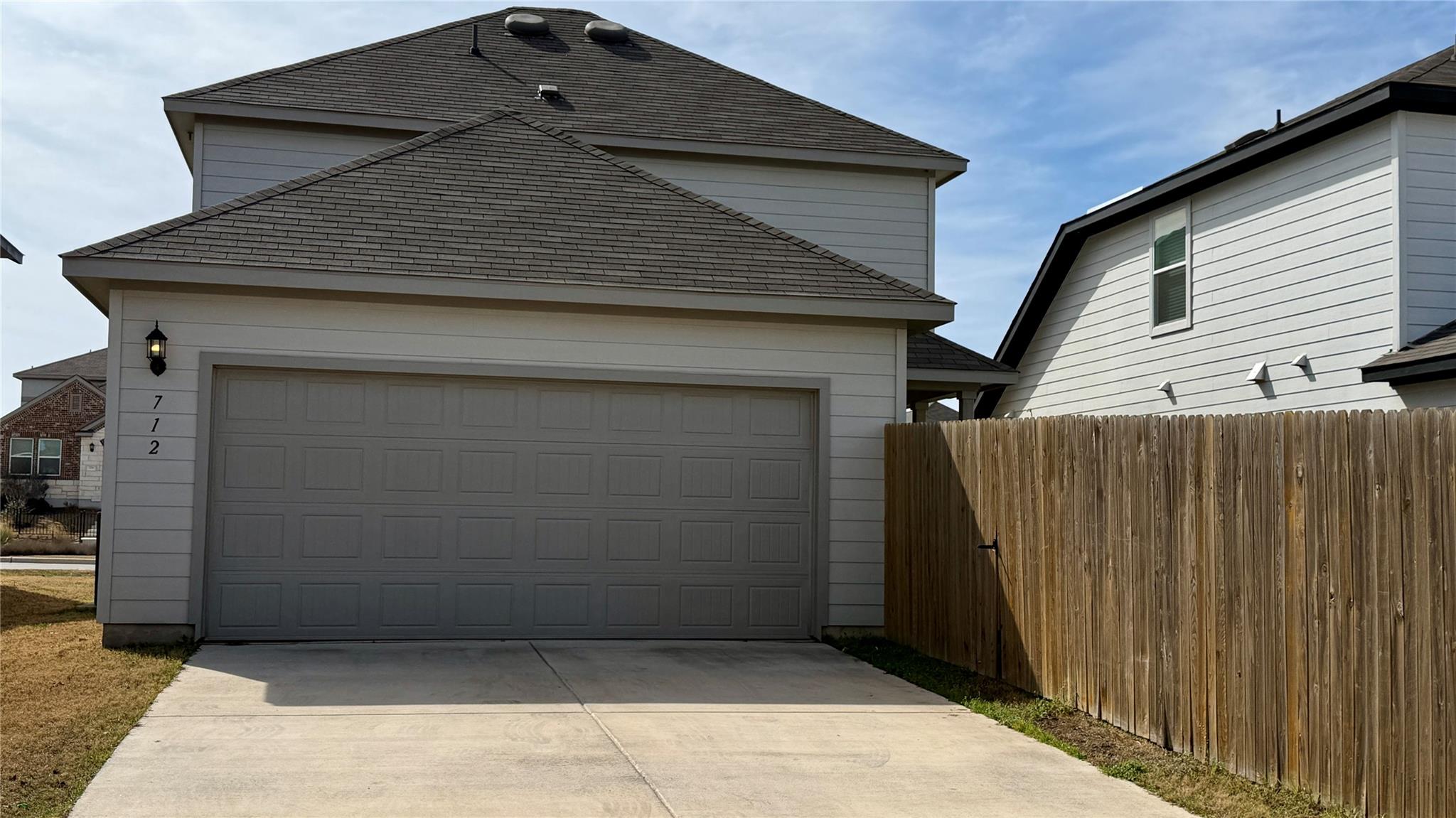 712 Long Run, Liberty Hill, TX 78642