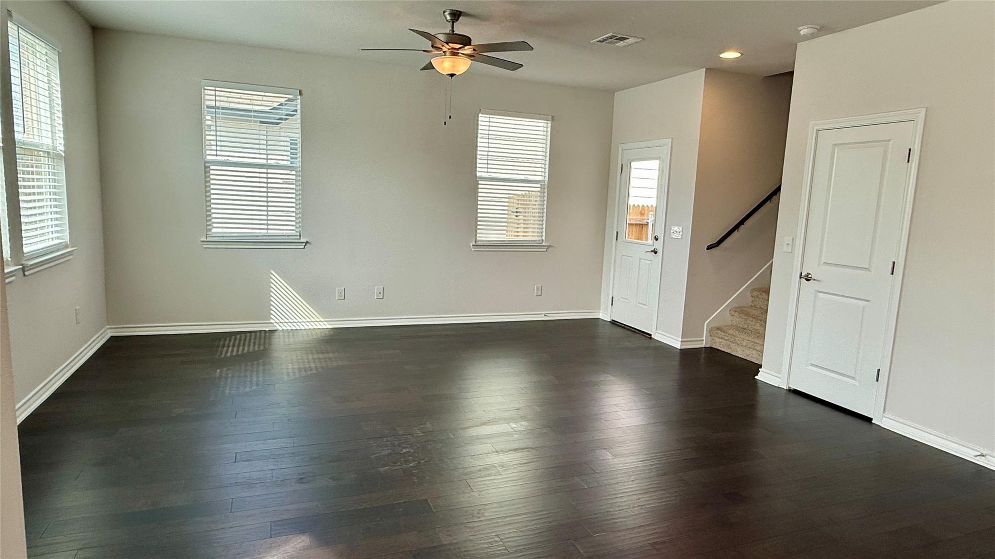 712 Long Run, Liberty Hill, TX 78642