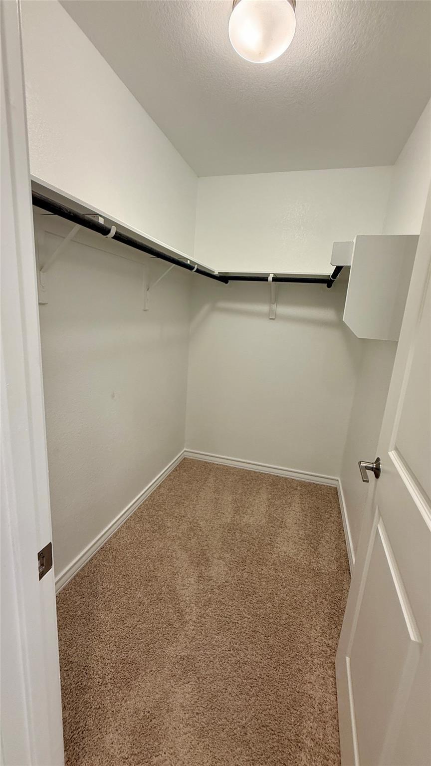 712 Long Run, Liberty Hill, TX 78642