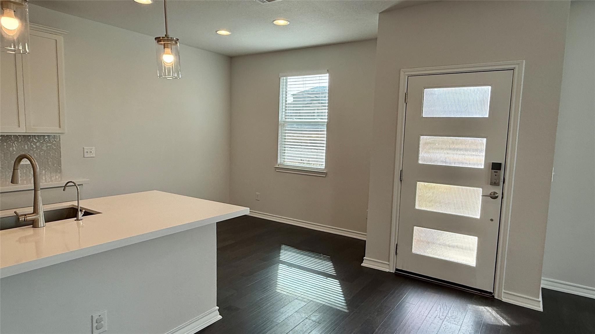 712 Long Run, Liberty Hill, TX 78642