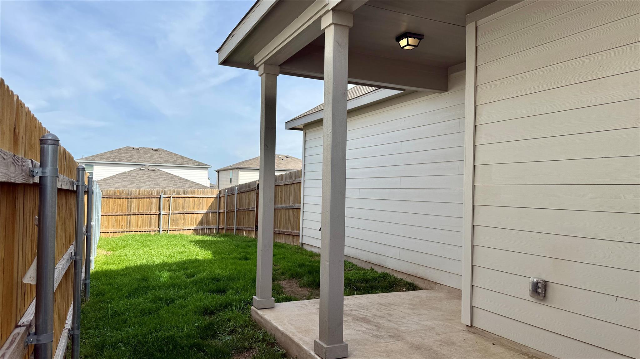 712 Long Run, Liberty Hill, TX 78642