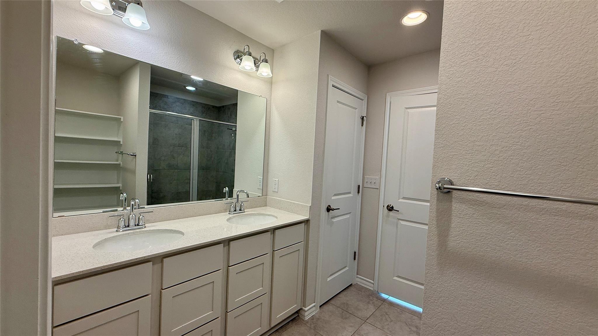 712 Long Run, Liberty Hill, TX 78642