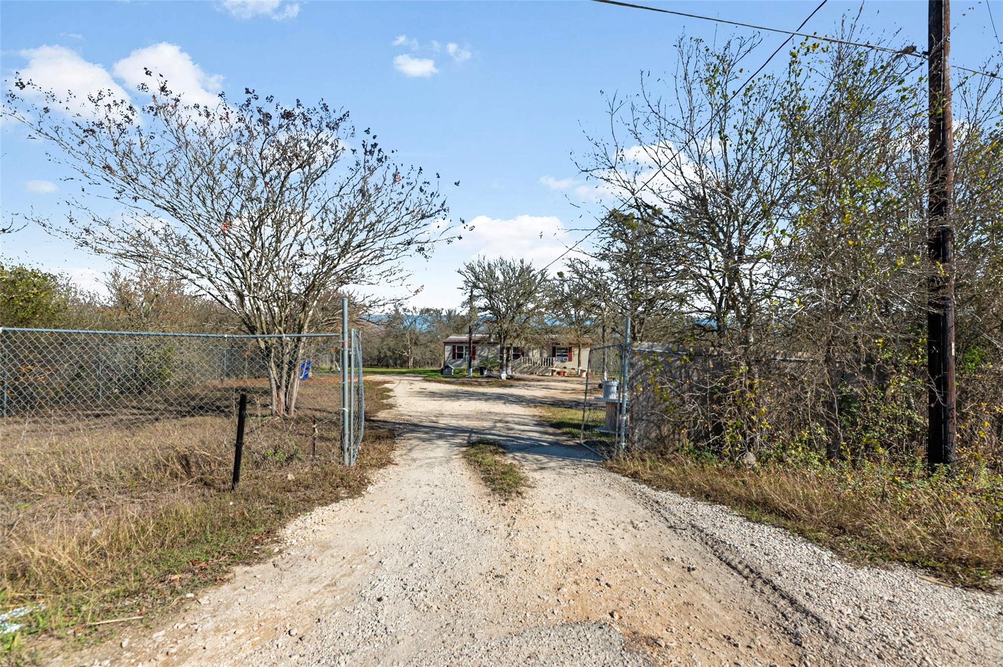 214 The Ranch Rd, Del Valle, TX 78617