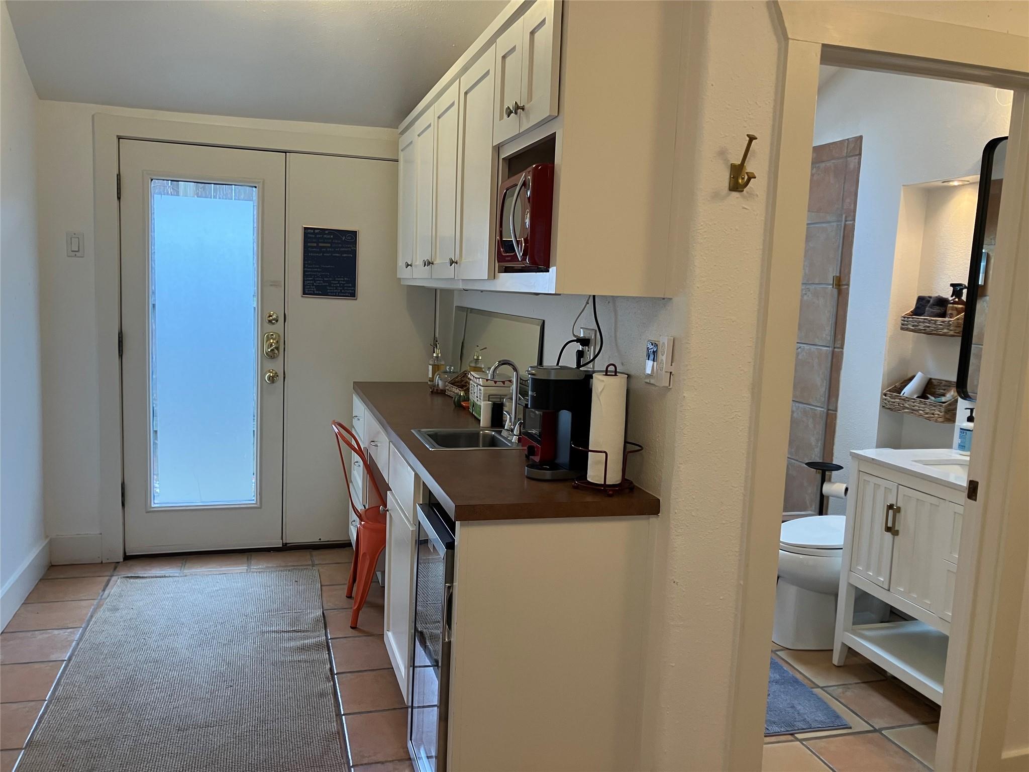 1916 W 39th St, Austin, TX 78731